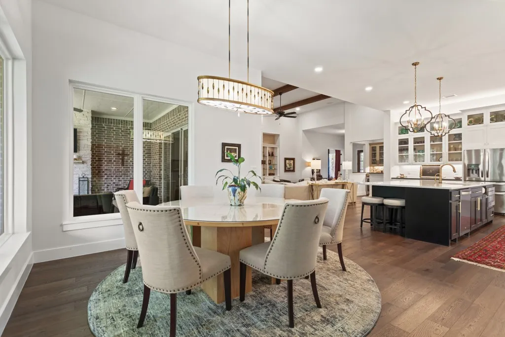 Single Family Residence For Sale in Smith County , 2926 Stewart Way, Tyler, Texas 75709, 3 Bedroom, 3 Bathroom, 3 Garage spaces, 3,615 Sqft, built in 2020, Preowned, mls#21235318, Real Estate Agent in Tyler, Homes For Sale in Smith county, Homes For Sale in Tyler, Realtor in Tyler Texas, Real Estate Brokerage Independent Realty Texas, Luminita Cordes Realtor
