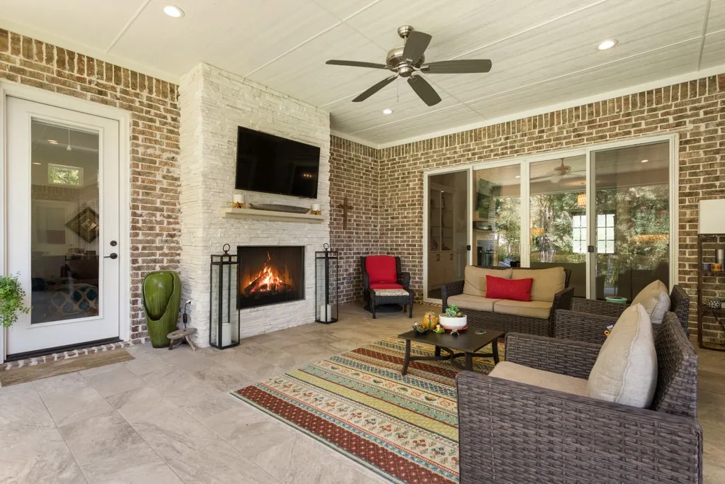 Single Family Residence For Sale in Smith County , 2926 Stewart Way, Tyler, Texas 75709, 3 Bedroom, 3 Bathroom, 3 Garage spaces, 3,615 Sqft, built in 2020, Preowned, mls#21235318, Real Estate Agent in Tyler, Homes For Sale in Smith county, Homes For Sale in Tyler, Realtor in Tyler Texas, Real Estate Brokerage Independent Realty Texas, Luminita Cordes Realtor