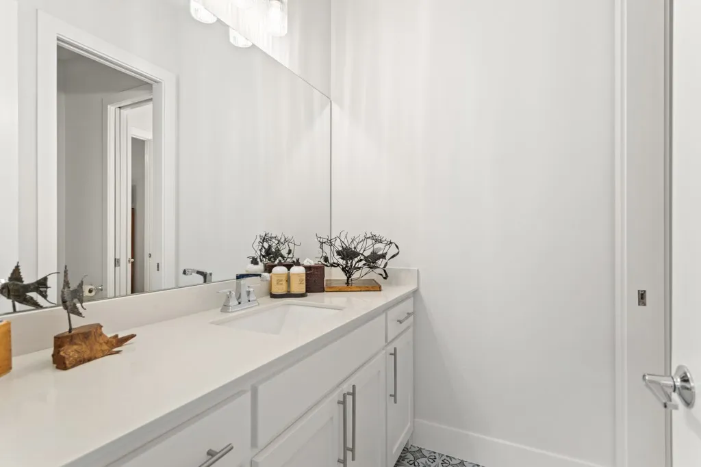 Single Family Residence For Sale in Smith County , 2926 Stewart Way, Tyler, Texas 75709, 3 Bedroom, 3 Bathroom, 3 Garage spaces, 3,615 Sqft, built in 2020, Preowned, mls#21235318, Real Estate Agent in Tyler, Homes For Sale in Smith county, Homes For Sale in Tyler, Realtor in Tyler Texas, Real Estate Brokerage Independent Realty Texas, Luminita Cordes Realtor