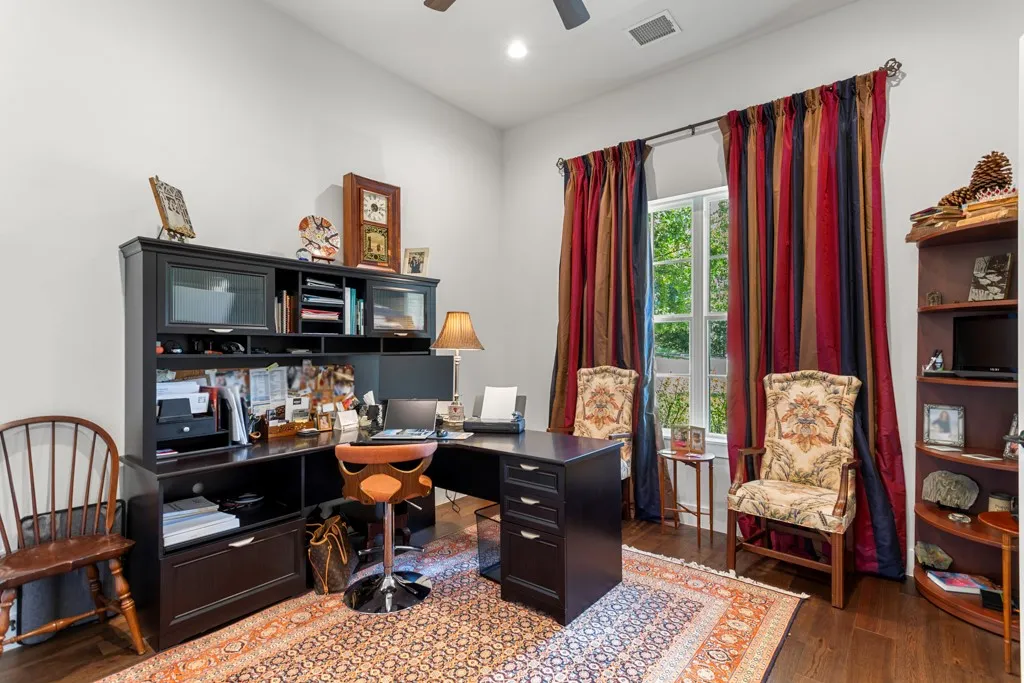 Single Family Residence For Sale in Smith County , 2926 Stewart Way, Tyler, Texas 75709, 3 Bedroom, 3 Bathroom, 3 Garage spaces, 3,615 Sqft, built in 2020, Preowned, mls#21235318, Real Estate Agent in Tyler, Homes For Sale in Smith county, Homes For Sale in Tyler, Realtor in Tyler Texas, Real Estate Brokerage Independent Realty Texas, Luminita Cordes Realtor