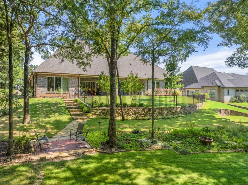 Single Family Residence For Sale in Smith County , 2926 Stewart Way, Tyler, Texas 75709, 3 Bedroom, 3 Bathroom, 3 Garage spaces, 3,615 Sqft, built in 2020, Preowned, mls#21235318, Real Estate Agent in Tyler, Homes For Sale in Smith county, Homes For Sale in Tyler, Realtor in Tyler Texas, Real Estate Brokerage Independent Realty Texas, Luminita Cordes Realtor