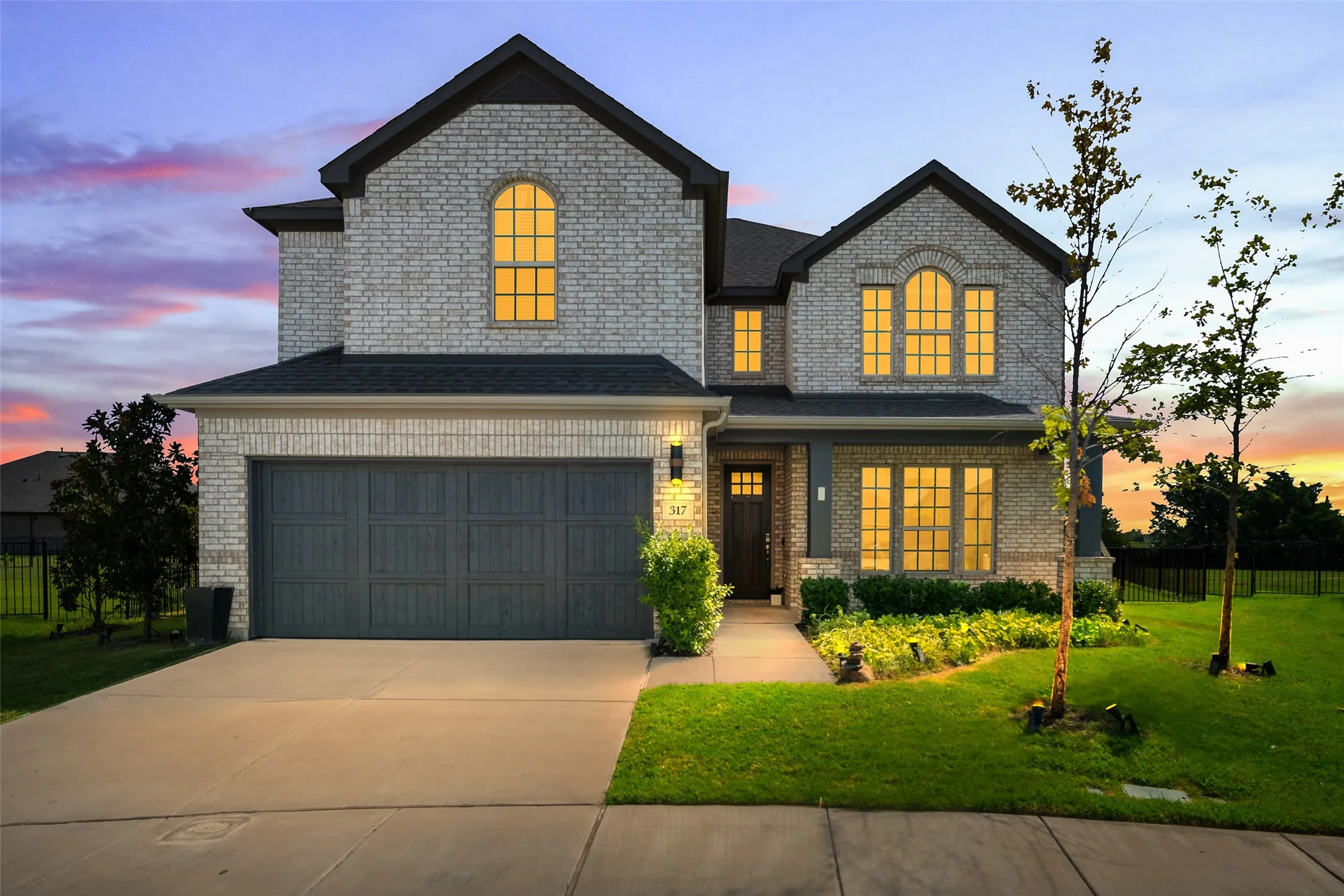 Single Family Residence For Sale in Rockwall County , 317 St Paul Court, Heath, Texas 75126, 5 Bedroom, 4 Bathroom, 2 Garage spaces, 3,343 Sqft, built in 2019, Preowned, mls#21233002, Real Estate Agent in Heath, Homes For Sale in Rockwall county, Homes For Sale in Heath, Realtor in Heath Texas, Real Estate Brokerage Independent Realty Texas, Luminita Cordes Realtor