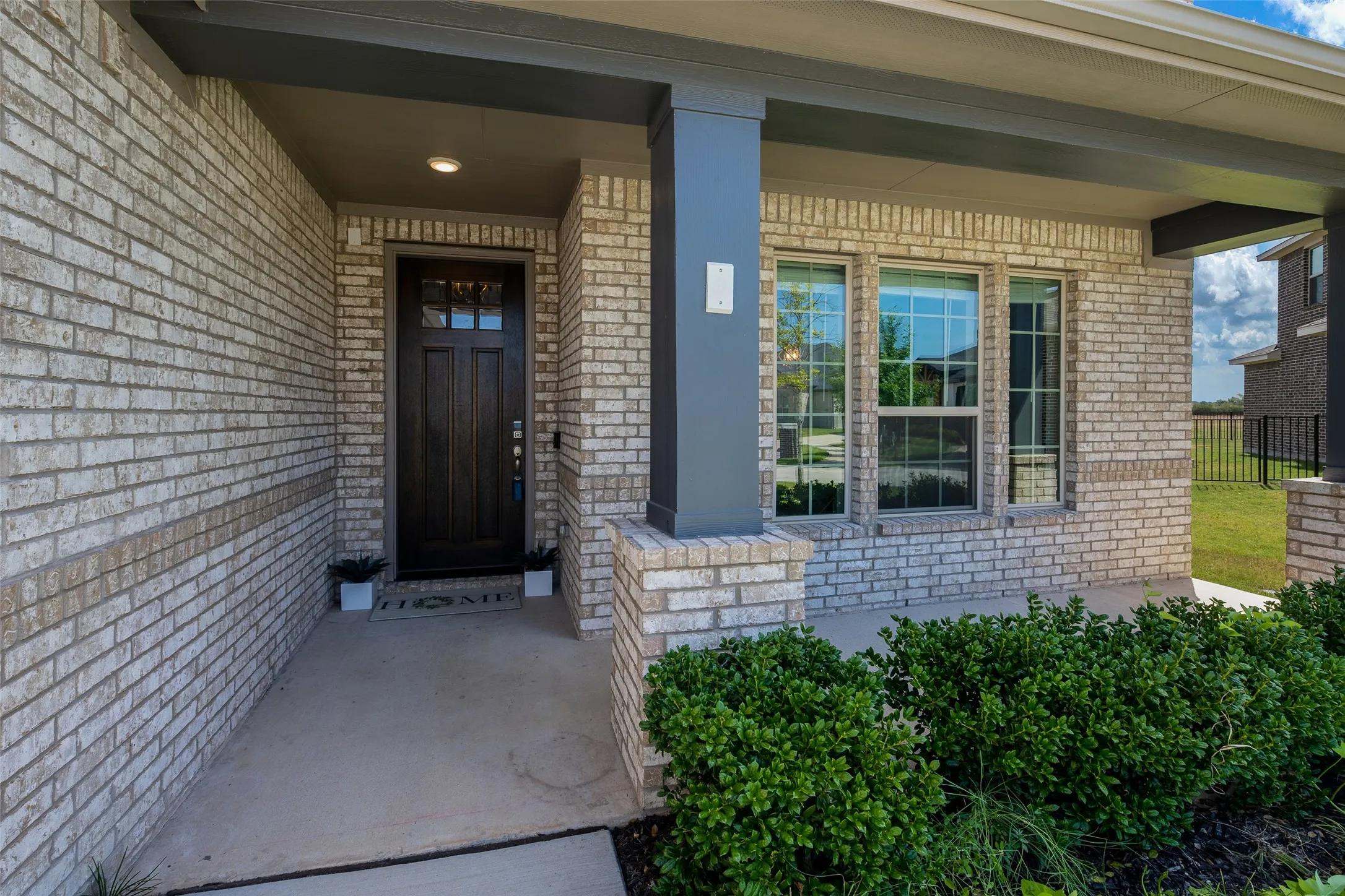 Single Family Residence For Sale in Rockwall County , 317 St Paul Court, Heath, Texas 75126, 5 Bedroom, 4 Bathroom, 2 Garage spaces, 3,343 Sqft, built in 2019, Preowned, mls#21233002, Real Estate Agent in Heath, Homes For Sale in Rockwall county, Homes For Sale in Heath, Realtor in Heath Texas, Real Estate Brokerage Independent Realty Texas, Luminita Cordes Realtor