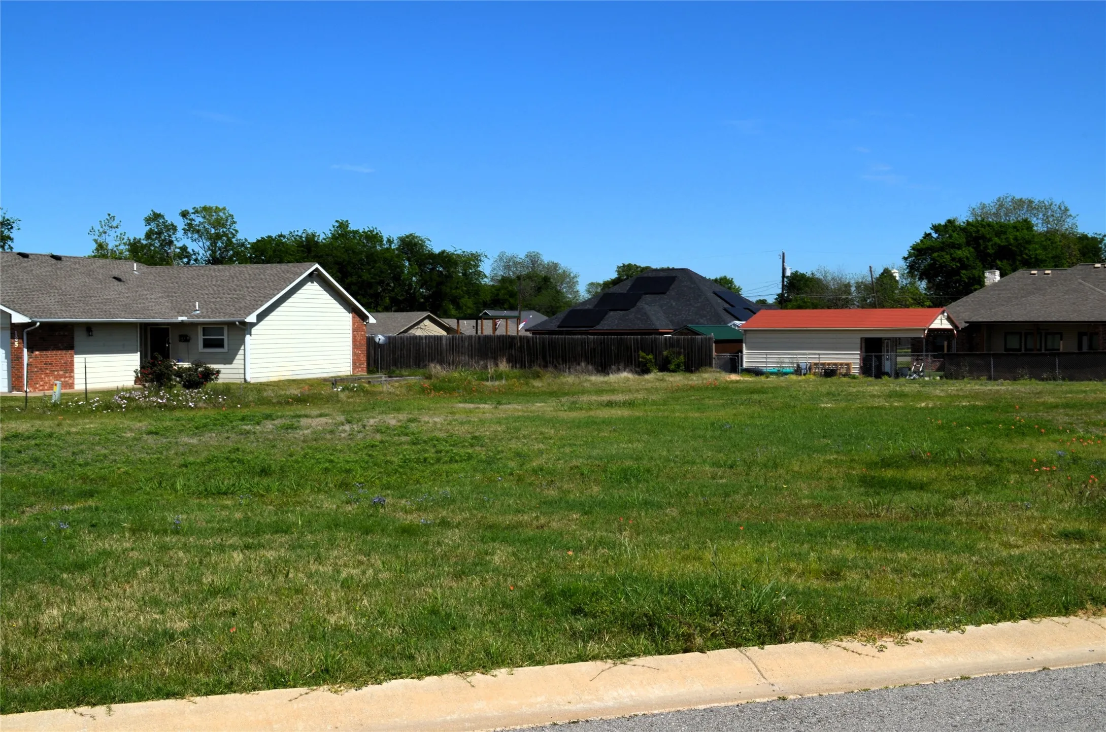 Unimproved Land For Sale in Kaufman County , 318 Preston Road, Mabank, Texas 75147, 0, 0, Garage spaces, 0 Sqft, built in 0, mls#21235362, Real Estate Agent in Mabank, Homes For Sale in Kaufman county, Homes For Sale in Mabank, Realtor in Mabank Texas, Real Estate Brokerage Independent Realty Texas, Luminita Cordes Realtor