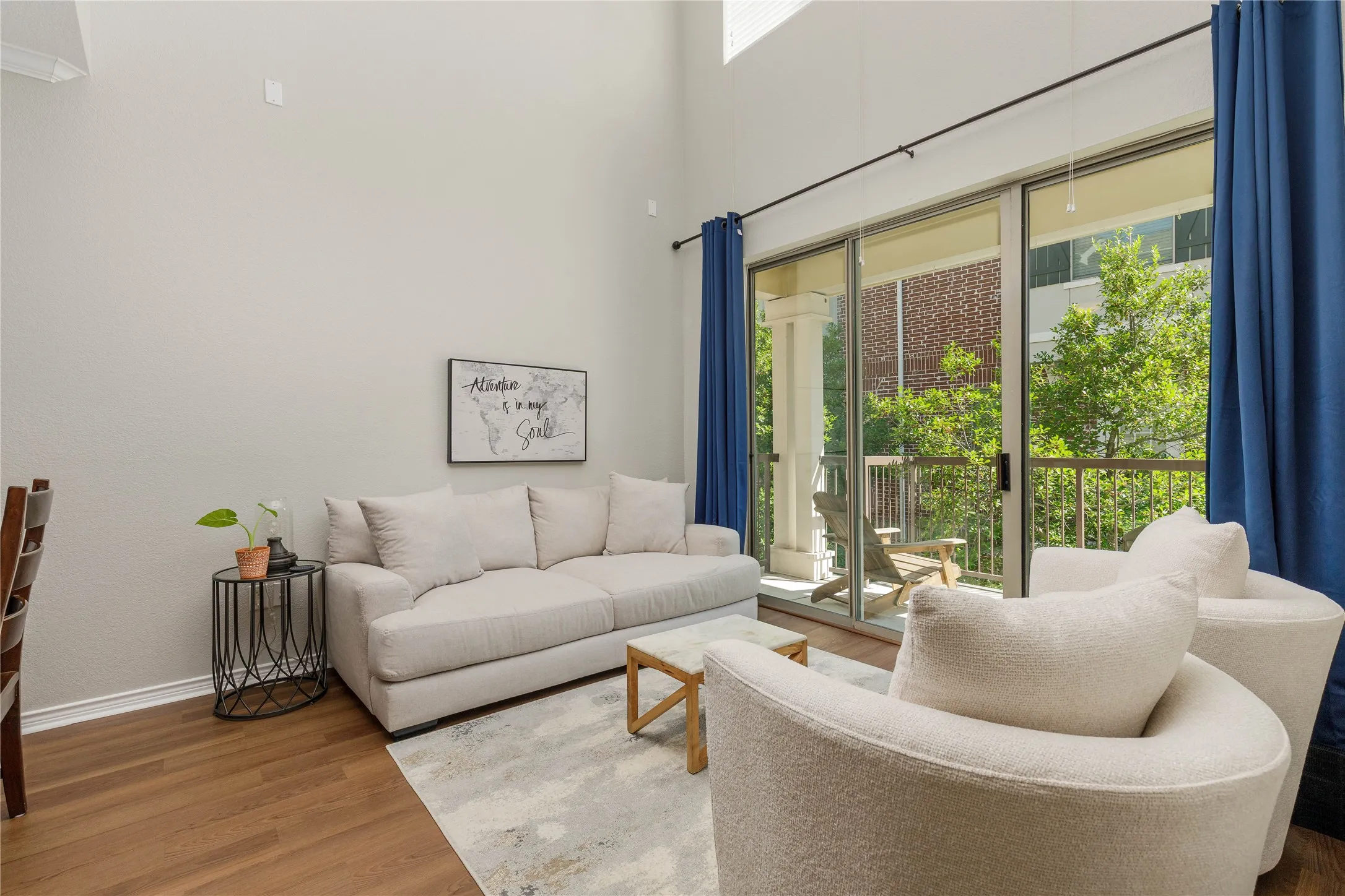 Townhouse For Sale in Dallas County , 2104 Azure Pointe, Richardson, Texas 75080, 2 Bedroom, 2 Bathroom, 2 Garage spaces, 1,485 Sqft, built in 2006, Price $350,000, mls#21235366, Real Estate Agent in Richardson, Homes For Sale in Dallas county, Homes For Sale in Richardson, Realtor in Richardson Texas, Real Estate Brokerage Independent Realty Texas, Luminita Cordes Realtor