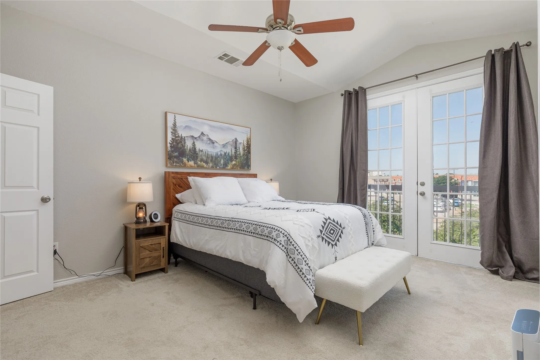 Townhouse For Sale in Dallas County , 2104 Azure Pointe, Richardson, Texas 75080, 2 Bedroom, 2 Bathroom, 2 Garage spaces, 1,485 Sqft, built in 2006, Price $350,000, mls#21235366, Real Estate Agent in Richardson, Homes For Sale in Dallas county, Homes For Sale in Richardson, Realtor in Richardson Texas, Real Estate Brokerage Independent Realty Texas, Luminita Cordes Realtor