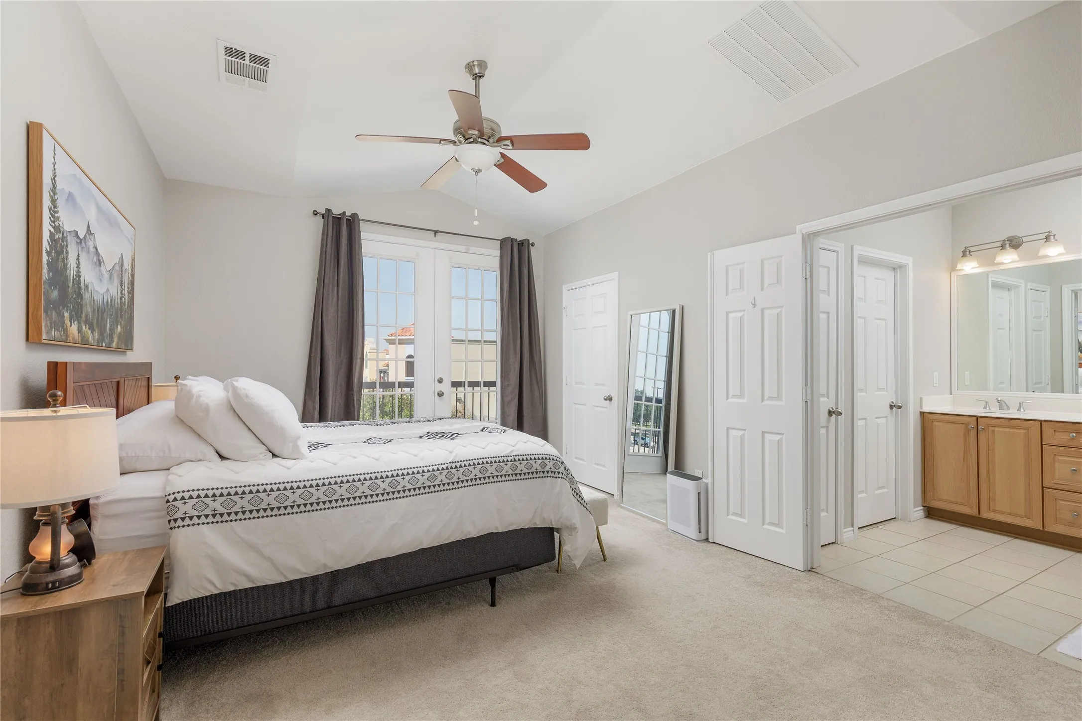 Townhouse For Sale in Dallas County , 2104 Azure Pointe, Richardson, Texas 75080, 2 Bedroom, 2 Bathroom, 2 Garage spaces, 1,485 Sqft, built in 2006, Price $350,000, mls#21235366, Real Estate Agent in Richardson, Homes For Sale in Dallas county, Homes For Sale in Richardson, Realtor in Richardson Texas, Real Estate Brokerage Independent Realty Texas, Luminita Cordes Realtor