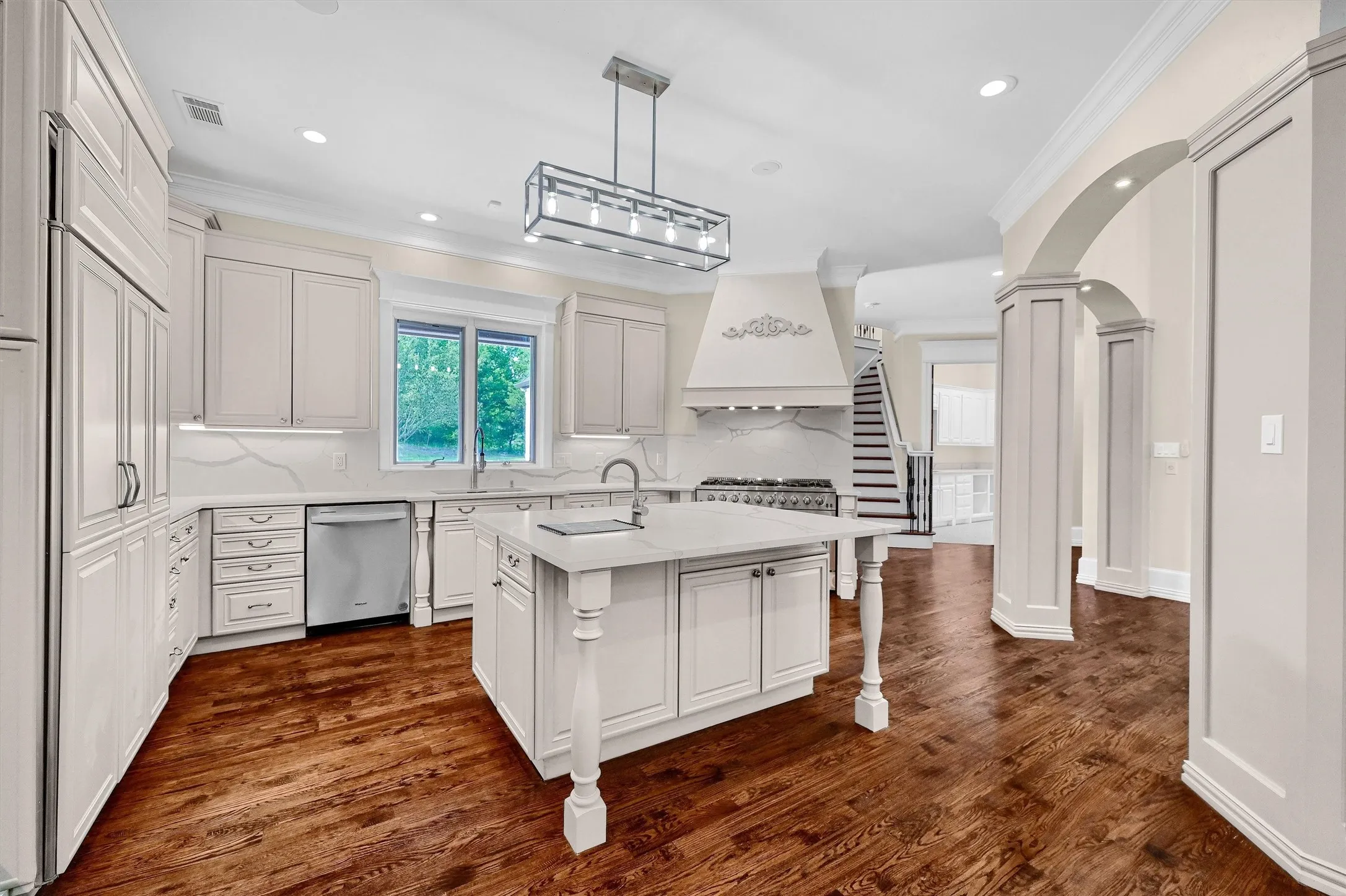 Single Family Residence For Sale in Grayson County , 2910 Wellington Drive, Sherman, Texas 75092, 5 Bedroom, 6 Bathroom, 5 Garage spaces, 4,679 Sqft, built in 1998, mls#21235417, Real Estate Agent in Sherman, Homes For Sale in Grayson county, Homes For Sale in Sherman, Realtor in Sherman Texas, Real Estate Brokerage Independent Realty Texas, Luminita Cordes Realtor