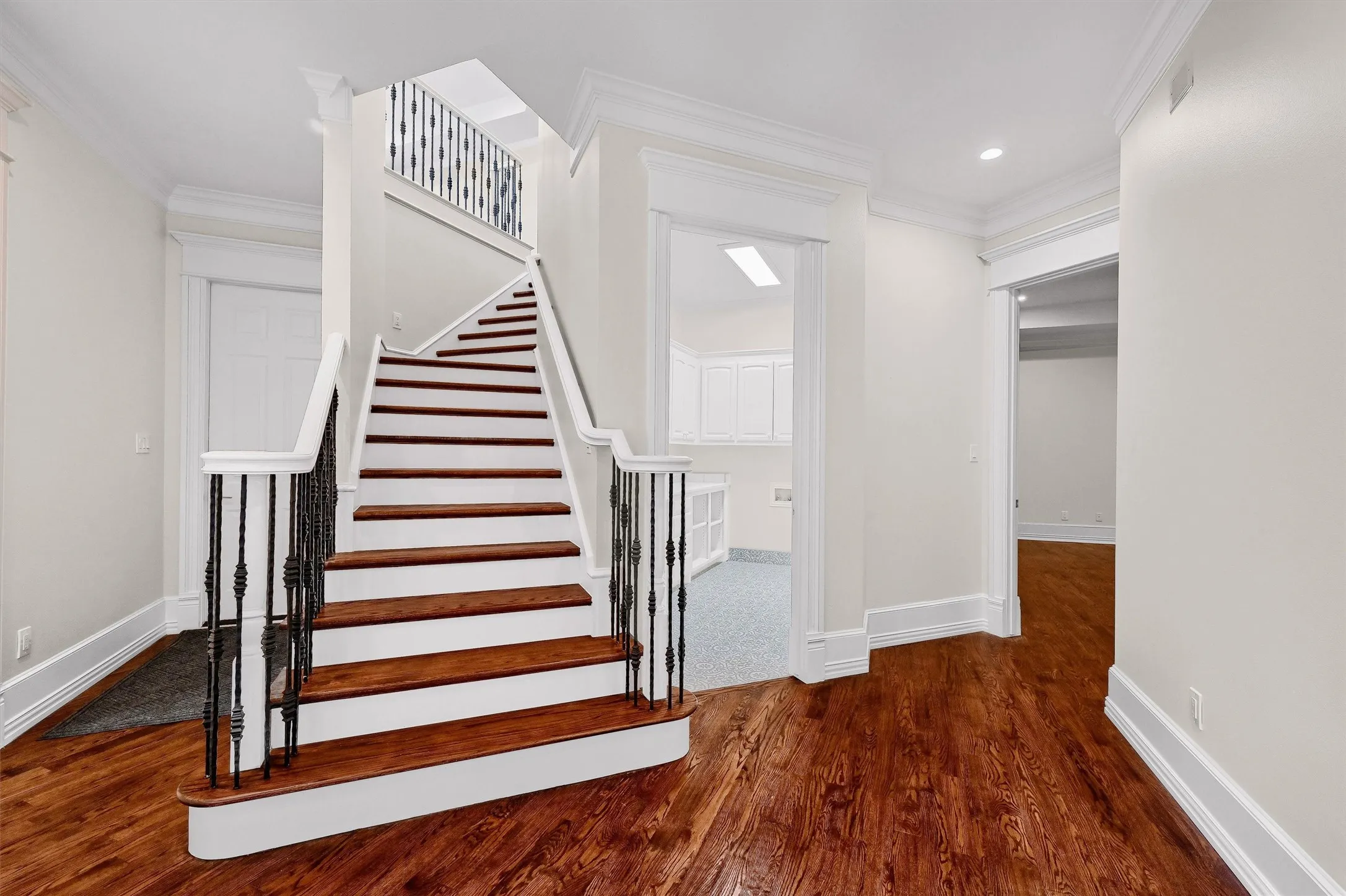 Single Family Residence For Sale in Grayson County , 2910 Wellington Drive, Sherman, Texas 75092, 5 Bedroom, 6 Bathroom, 5 Garage spaces, 4,679 Sqft, built in 1998, mls#21235417, Real Estate Agent in Sherman, Homes For Sale in Grayson county, Homes For Sale in Sherman, Realtor in Sherman Texas, Real Estate Brokerage Independent Realty Texas, Luminita Cordes Realtor