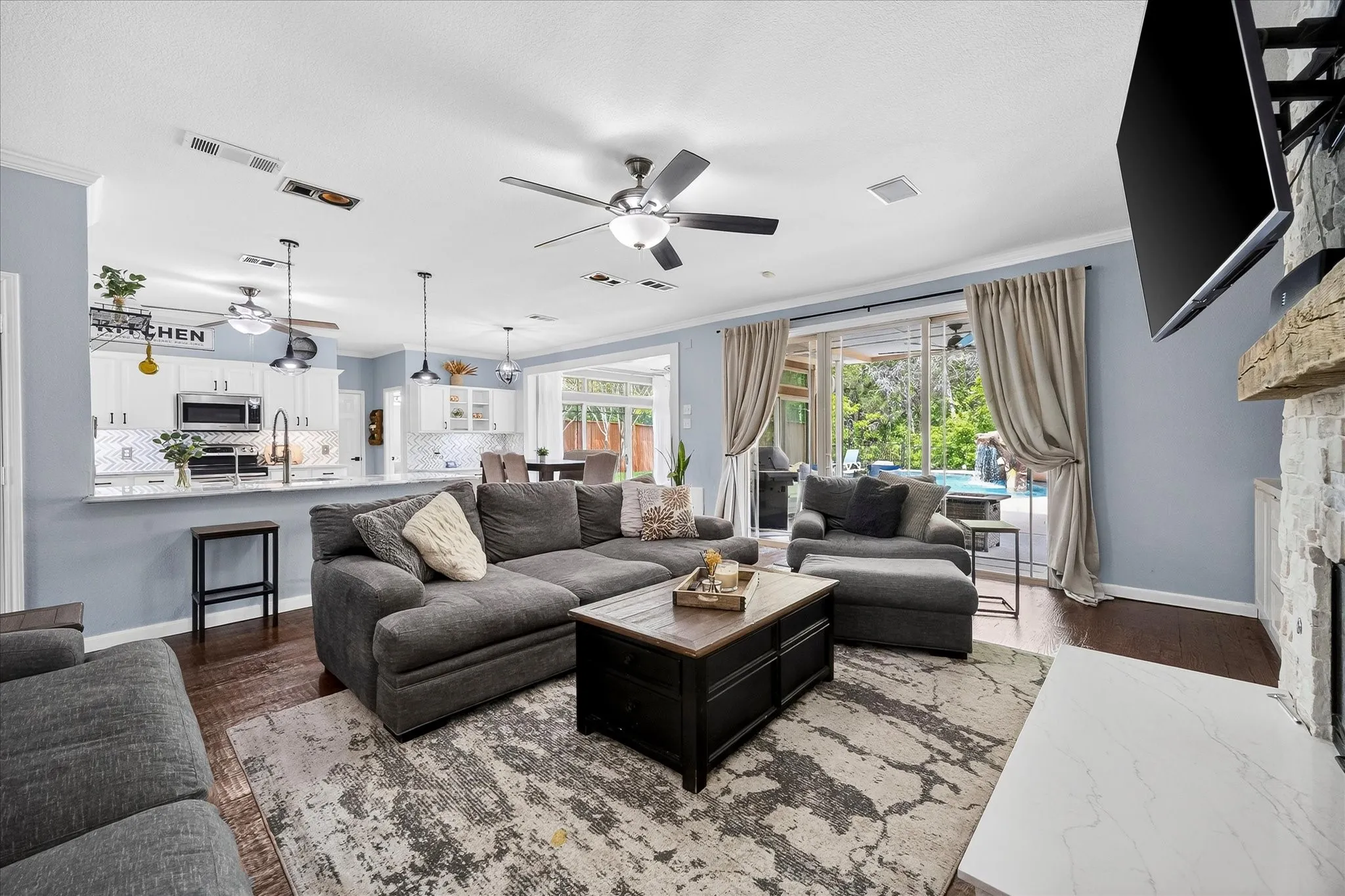 Picture perfect family room