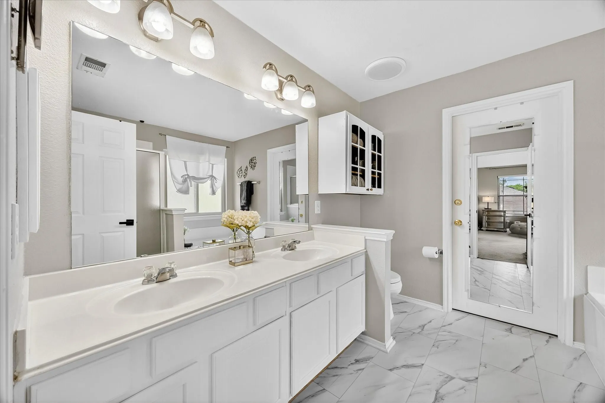 Spa style master bath