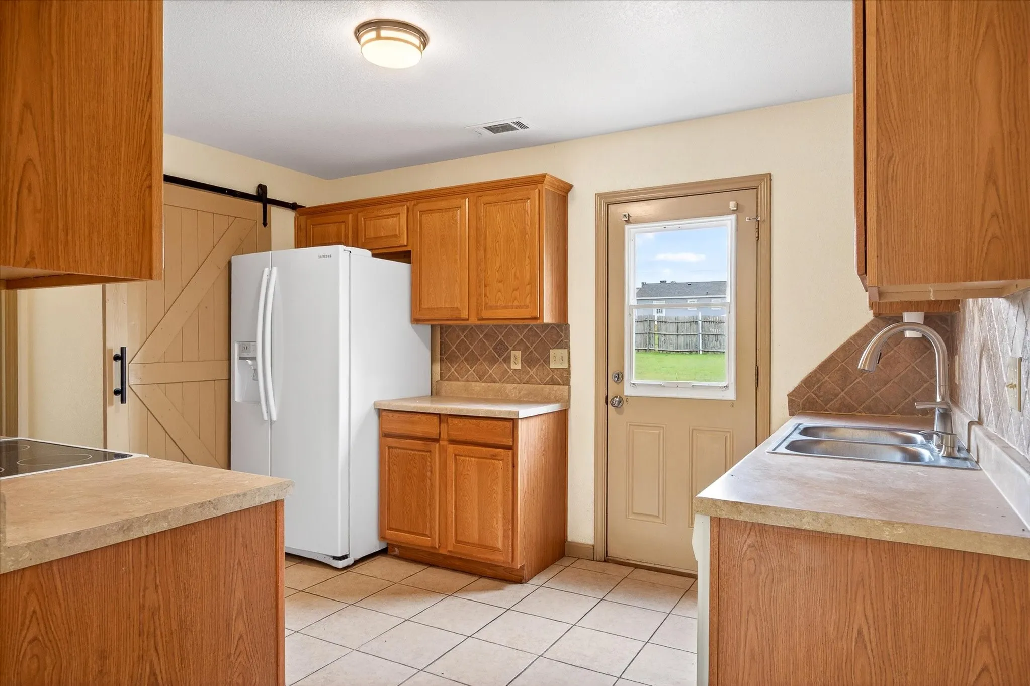 Warehouse For Sale in Hood County , 721 Comanche Cove Drive, Granbury, Texas 76048, 0, 0, Garage spaces, 0 Sqft, built in 2004, Preowned, mls#21233241, Real Estate Agent in Granbury, Homes For Sale in Hood county, Homes For Sale in Granbury, Realtor in Granbury Texas, Real Estate Brokerage Independent Realty Texas, Luminita Cordes Realtor