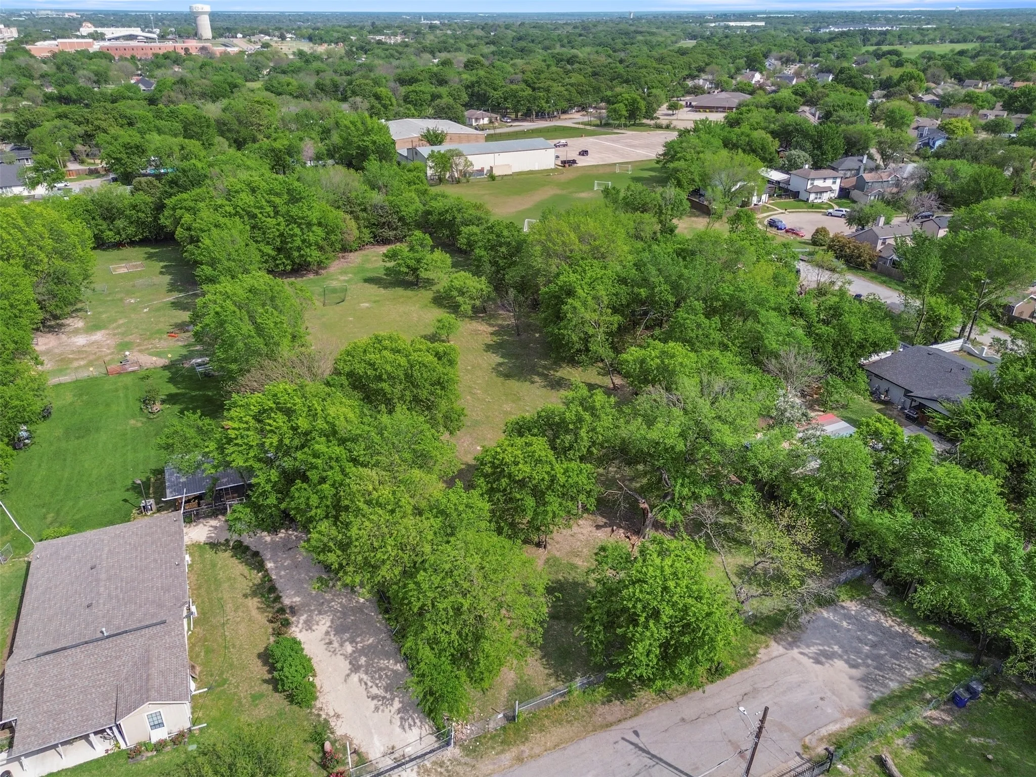 Unimproved Land For Sale in Dallas County , 2820 Namur Street, Dallas, Texas 75227, 0, 0, Garage spaces, 0 Sqft, built in 0, mls#21228709, Real Estate Agent in Dallas, Homes For Sale in Dallas county, Homes For Sale in Dallas, Realtor in Dallas Texas, Real Estate Brokerage Independent Realty Texas, Luminita Cordes Realtor
