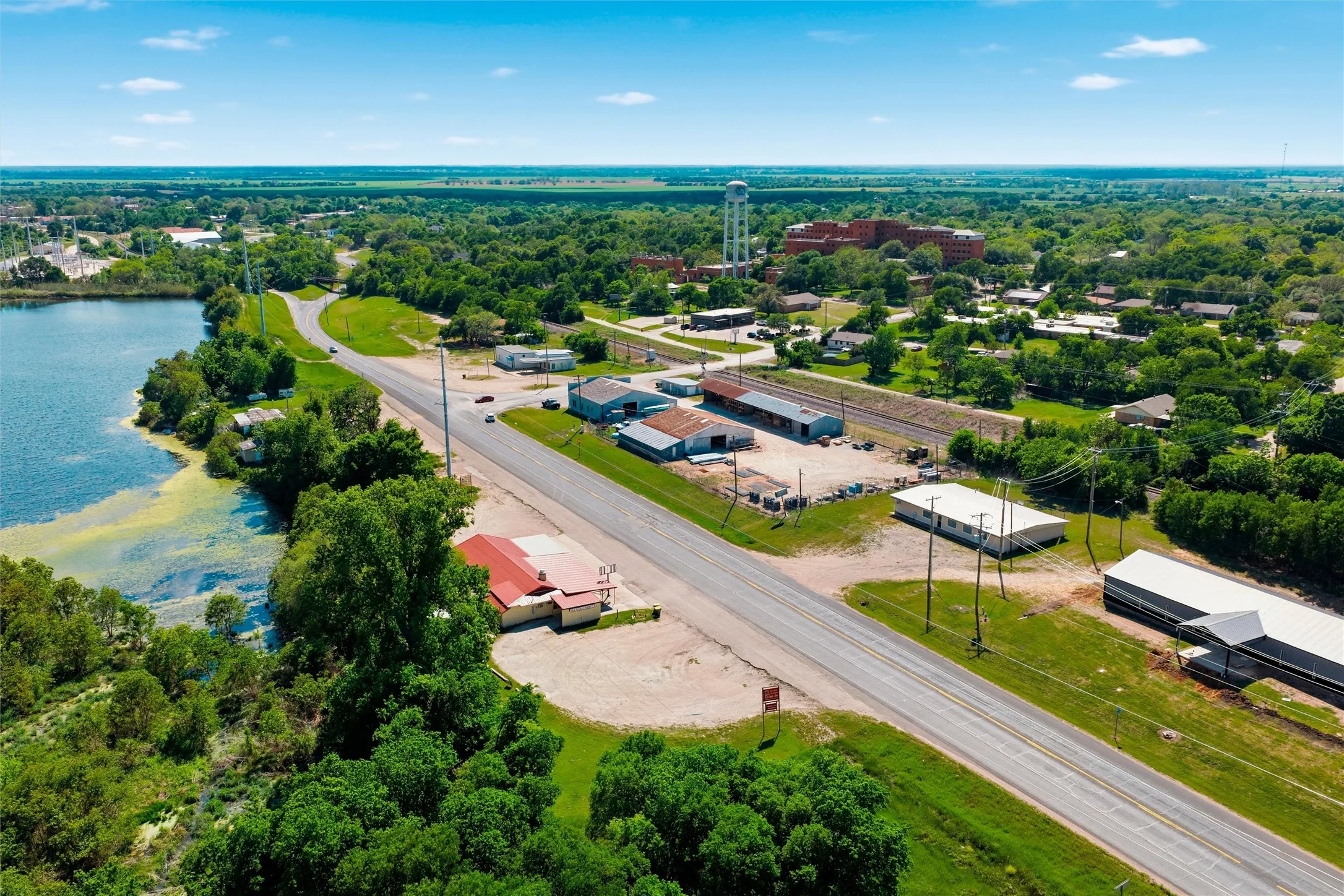Business For Sale in Falls County , 1008 N Bus Hwy 6, Marlin, Texas 76661, 0, 0, Garage spaces, 0 Sqft, built in 0, Preowned, mls#21233065, Real Estate Agent in Marlin, Homes For Sale in Falls county, Homes For Sale in Marlin, Realtor in Marlin Texas, Real Estate Brokerage Independent Realty Texas, Luminita Cordes Realtor