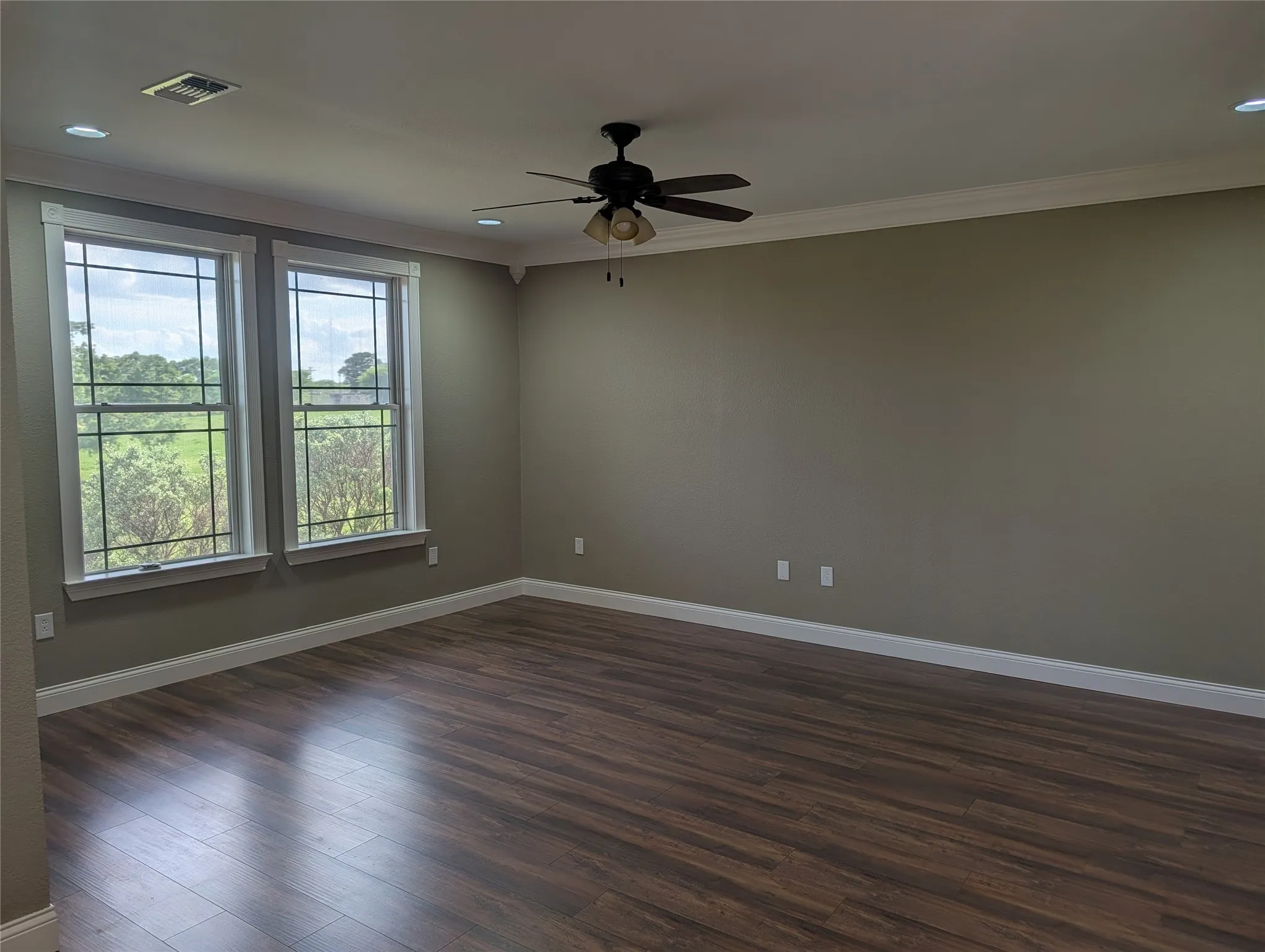 Farm For Sale in Kaufman County , 21855 S Fm 148, Kemp, Texas 75143, 3 Bedroom, 3 Bathroom, Garage spaces, 2,580 Sqft, built in 2007, mls#21235527, Real Estate Agent in Kemp, Homes For Sale in Kaufman county, Homes For Sale in Kemp, Realtor in Kemp Texas, Real Estate Brokerage Independent Realty Texas, Luminita Cordes Realtor