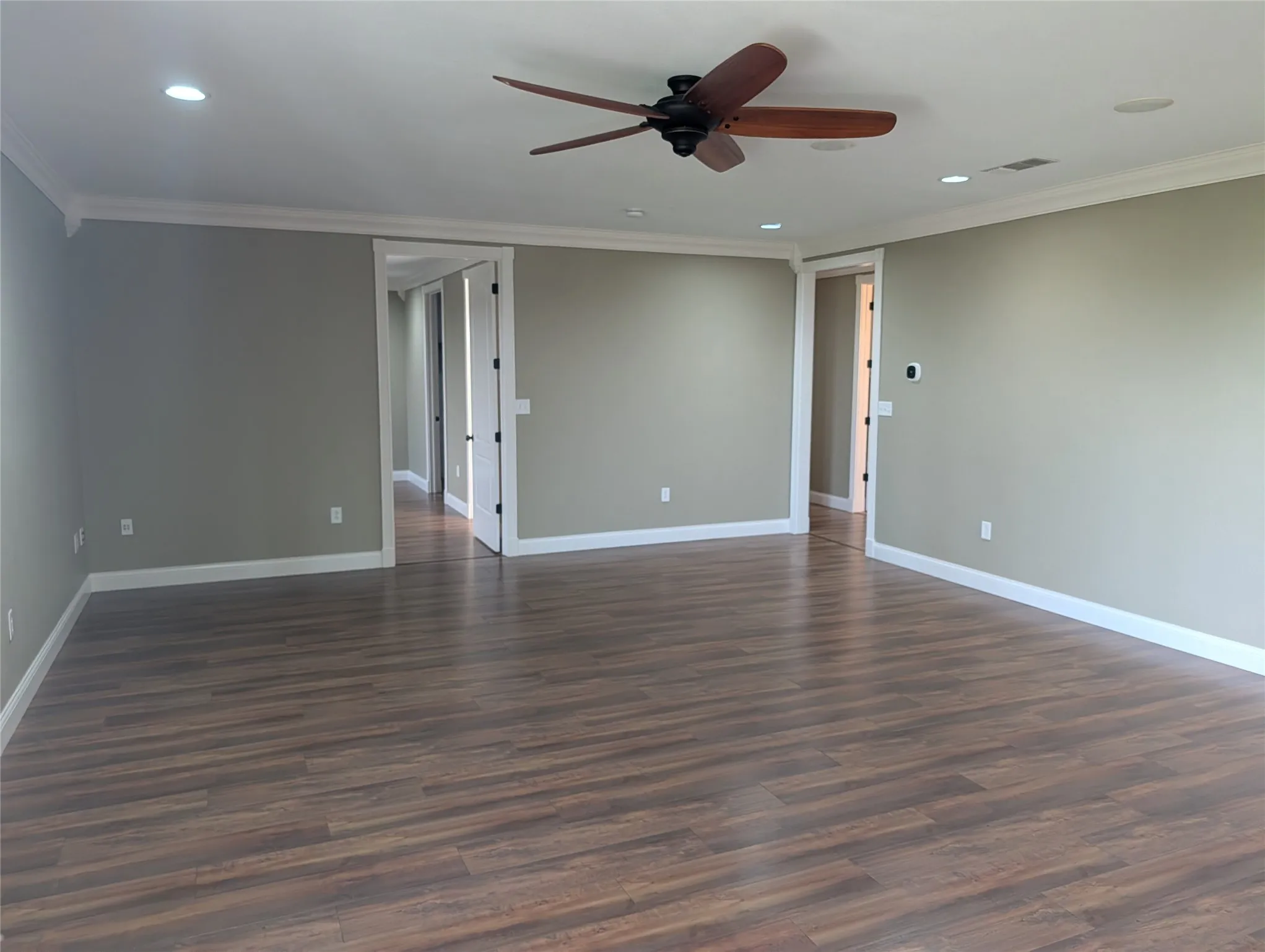 Farm For Sale in Kaufman County , 21855 S Fm 148, Kemp, Texas 75143, 3 Bedroom, 3 Bathroom, Garage spaces, 2,580 Sqft, built in 2007, mls#21235527, Real Estate Agent in Kemp, Homes For Sale in Kaufman county, Homes For Sale in Kemp, Realtor in Kemp Texas, Real Estate Brokerage Independent Realty Texas, Luminita Cordes Realtor