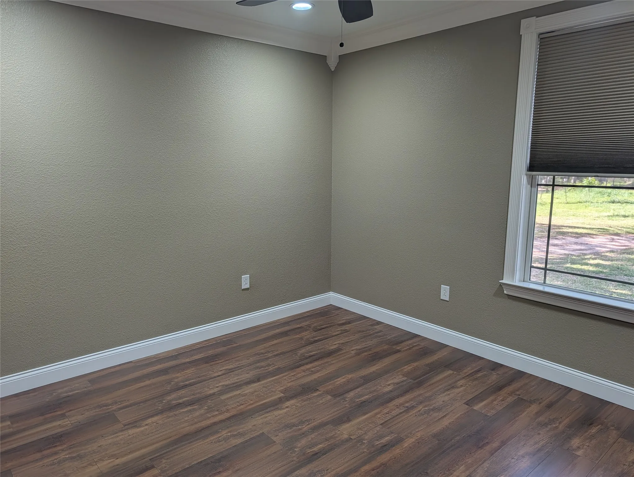 Farm For Sale in Kaufman County , 21855 S Fm 148, Kemp, Texas 75143, 3 Bedroom, 3 Bathroom, Garage spaces, 2,580 Sqft, built in 2007, mls#21235527, Real Estate Agent in Kemp, Homes For Sale in Kaufman county, Homes For Sale in Kemp, Realtor in Kemp Texas, Real Estate Brokerage Independent Realty Texas, Luminita Cordes Realtor