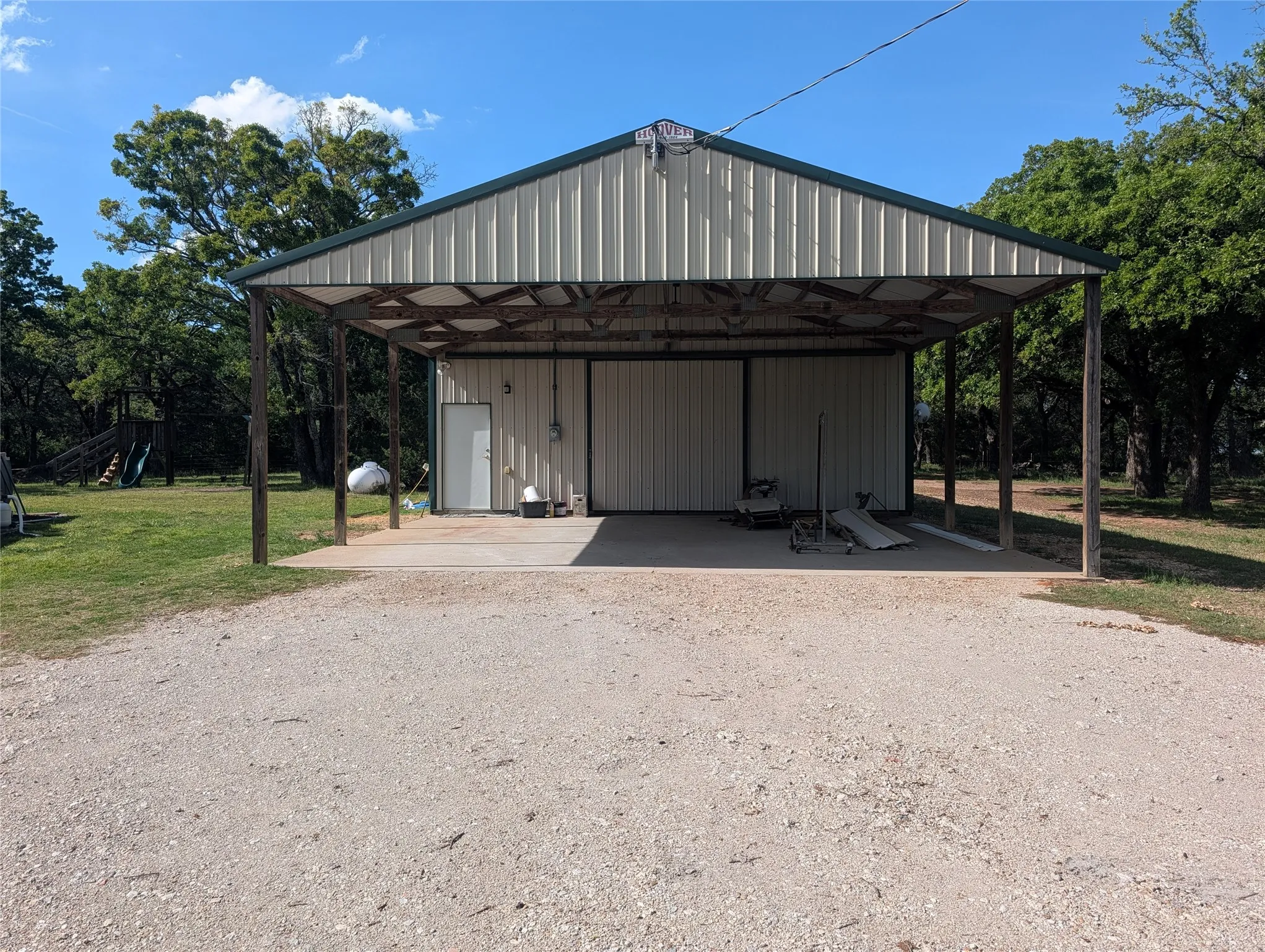 Farm For Sale in Kaufman County , 21855 S Fm 148, Kemp, Texas 75143, 3 Bedroom, 3 Bathroom, Garage spaces, 2,580 Sqft, built in 2007, mls#21235527, Real Estate Agent in Kemp, Homes For Sale in Kaufman county, Homes For Sale in Kemp, Realtor in Kemp Texas, Real Estate Brokerage Independent Realty Texas, Luminita Cordes Realtor