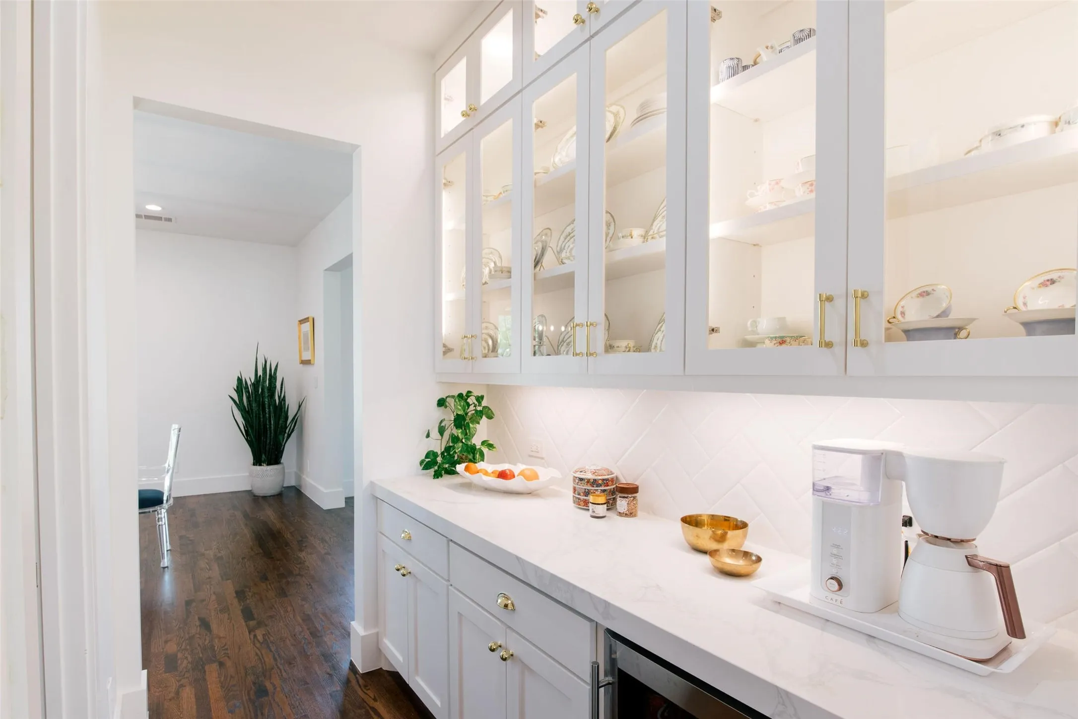 Single Family Residence For Sale in Denton County , 9325 Fm 428, Aubrey, Texas 76227, 4 Bedroom, 4 Bathroom, 3 Garage spaces, 4,297 Sqft, built in 2022, Preowned, mls#21235502, Real Estate Agent in Aubrey, Homes For Sale in Denton county, Homes For Sale in Aubrey, Realtor in Aubrey Texas, Real Estate Brokerage Independent Realty Texas, Luminita Cordes Realtor