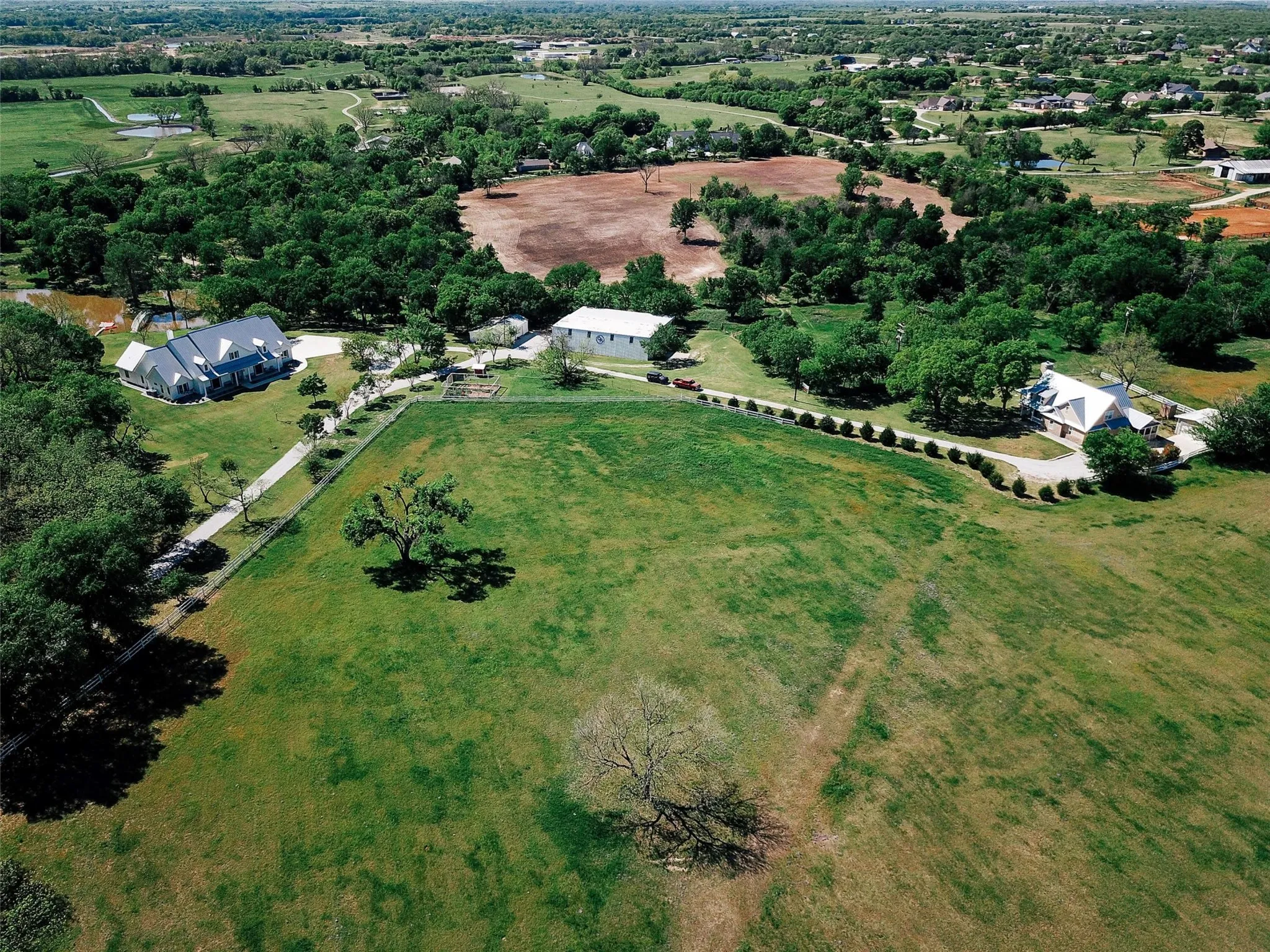 Single Family Residence For Sale in Denton County , 9325 Fm 428, Aubrey, Texas 76227, 4 Bedroom, 4 Bathroom, 3 Garage spaces, 4,297 Sqft, built in 2022, Preowned, mls#21235502, Real Estate Agent in Aubrey, Homes For Sale in Denton county, Homes For Sale in Aubrey, Realtor in Aubrey Texas, Real Estate Brokerage Independent Realty Texas, Luminita Cordes Realtor