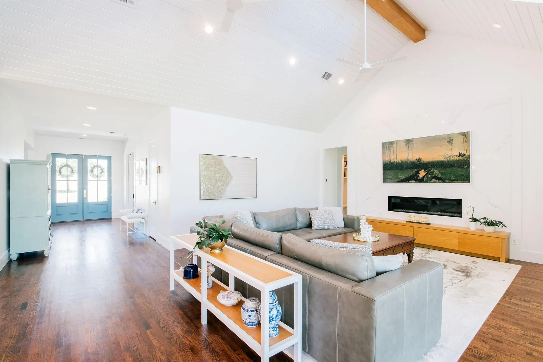 Single Family Residence For Sale in Denton County , 9325 Fm 428, Aubrey, Texas 76227, 4 Bedroom, 4 Bathroom, 3 Garage spaces, 4,297 Sqft, built in 2022, Preowned, mls#21235502, Real Estate Agent in Aubrey, Homes For Sale in Denton county, Homes For Sale in Aubrey, Realtor in Aubrey Texas, Real Estate Brokerage Independent Realty Texas, Luminita Cordes Realtor