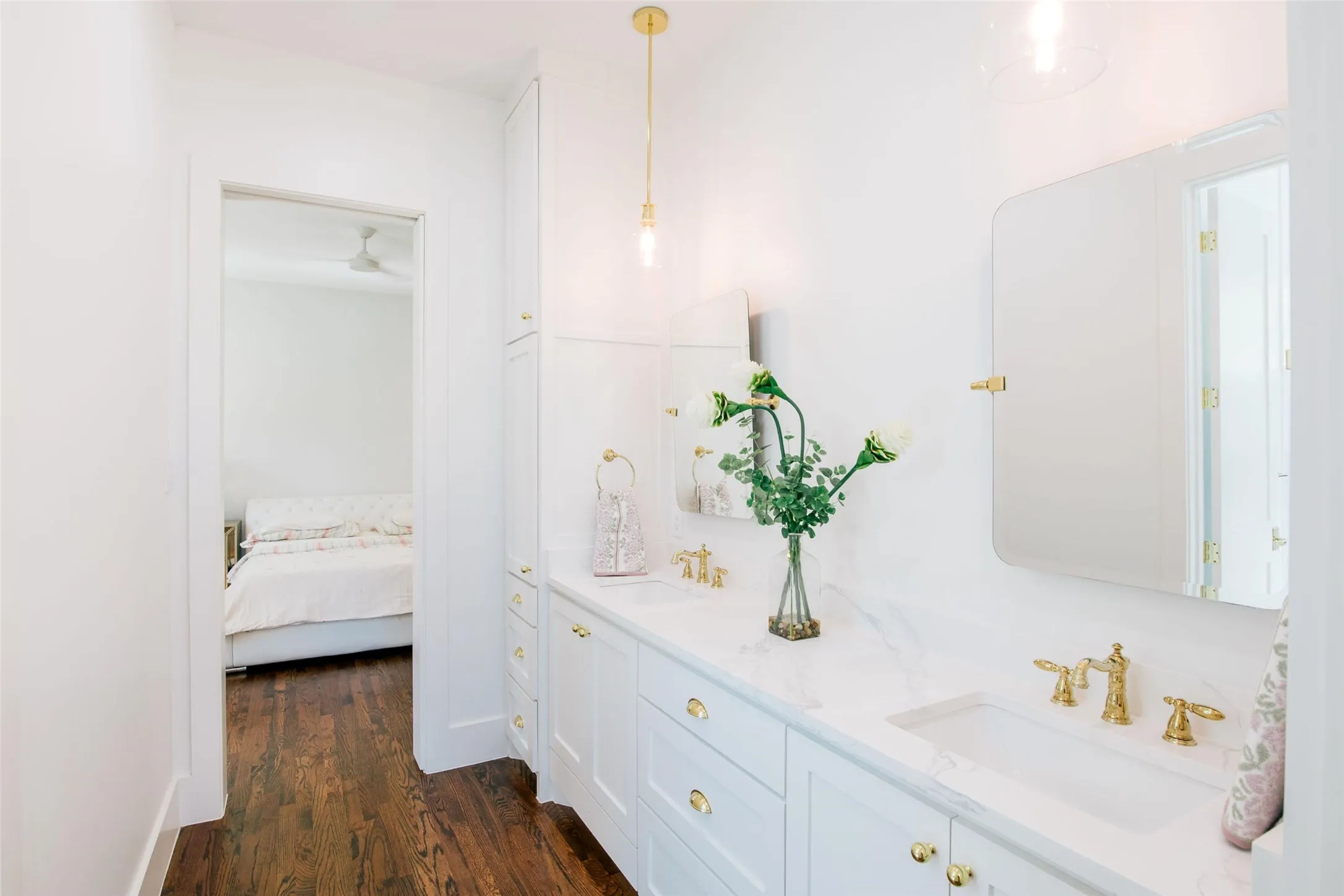 Single Family Residence For Sale in Denton County , 9325 Fm 428, Aubrey, Texas 76227, 4 Bedroom, 4 Bathroom, 3 Garage spaces, 4,297 Sqft, built in 2022, Preowned, mls#21235502, Real Estate Agent in Aubrey, Homes For Sale in Denton county, Homes For Sale in Aubrey, Realtor in Aubrey Texas, Real Estate Brokerage Independent Realty Texas, Luminita Cordes Realtor