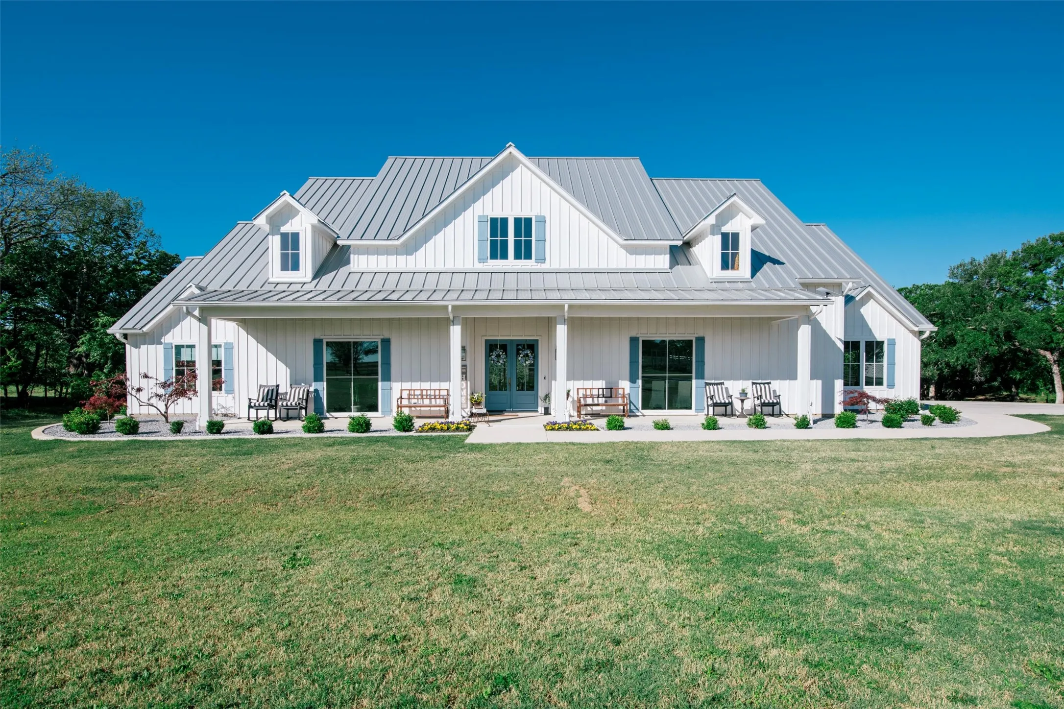 Single Family Residence For Sale in Denton County , 9325 Fm 428, Aubrey, Texas 76227, 4 Bedroom, 4 Bathroom, 3 Garage spaces, 4,297 Sqft, built in 2022, Preowned, mls#21235502, Real Estate Agent in Aubrey, Homes For Sale in Denton county, Homes For Sale in Aubrey, Realtor in Aubrey Texas, Real Estate Brokerage Independent Realty Texas, Luminita Cordes Realtor