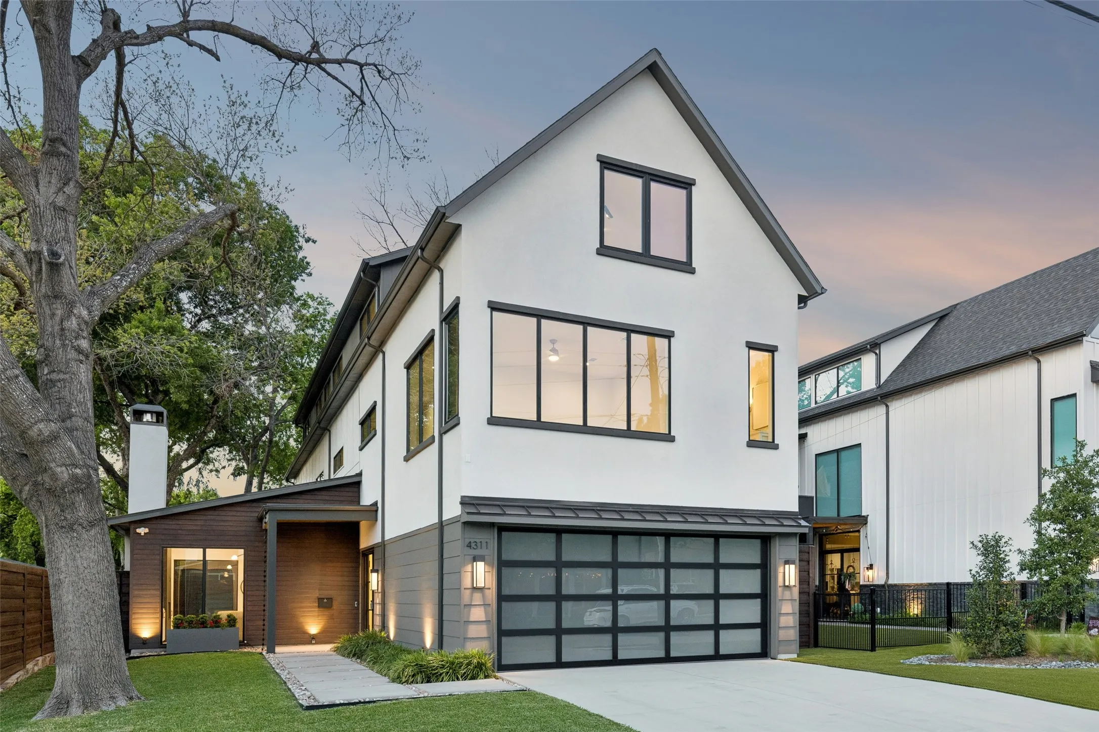 Ideally located near some of Dallas’ top private schools, offering both convenience and exceptional access to premier education options.