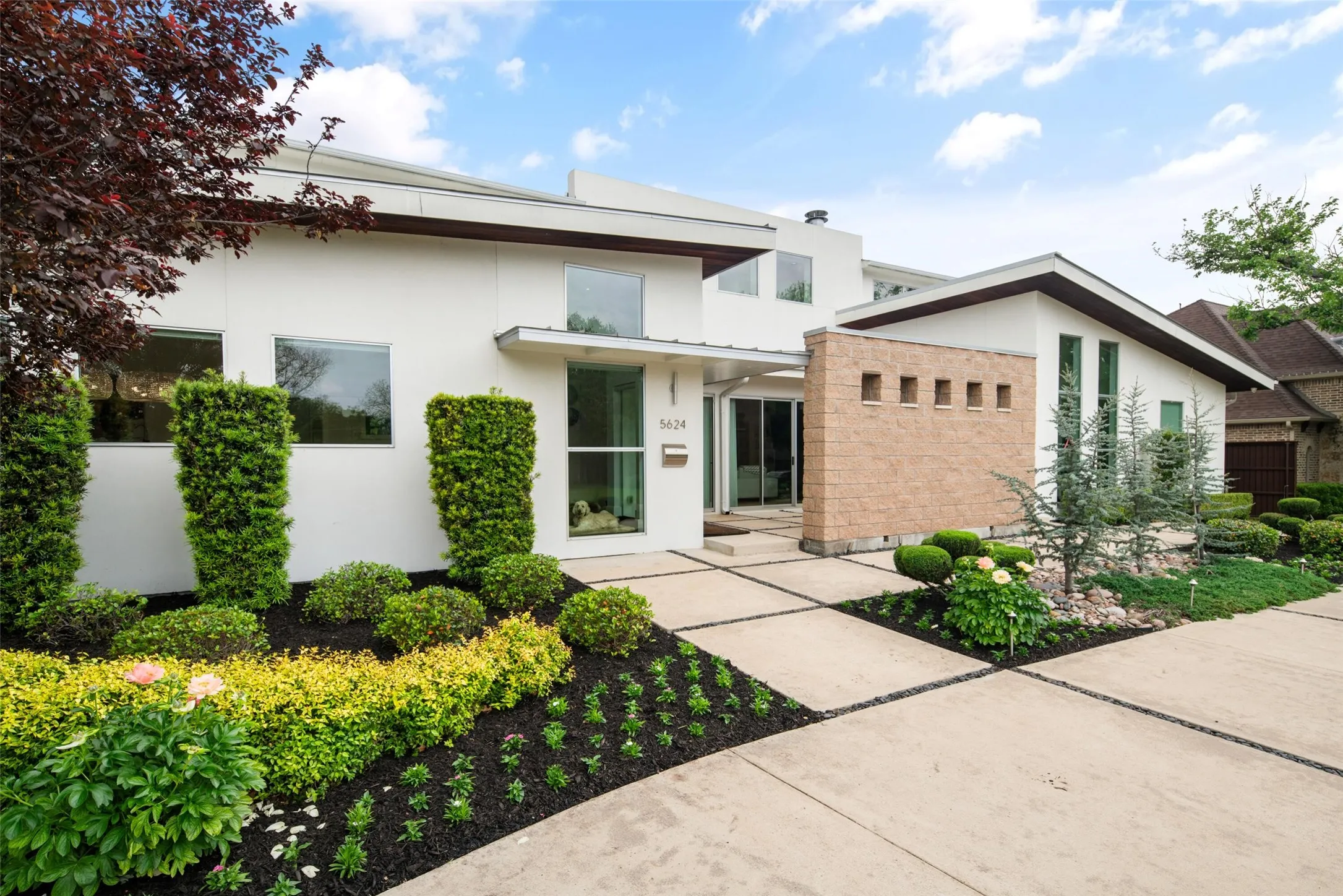 Single Family Residence For Sale in Dallas County , 5624 Williamstown Road, Dallas, Texas 75230, 5 Bedroom, 7 Bathroom, 3 Garage spaces, 6,496 Sqft, built in 2015, Preowned, mls#21235586, Real Estate Agent in Dallas, Homes For Sale in Dallas county, Homes For Sale in Dallas, Realtor in Dallas Texas, Real Estate Brokerage Independent Realty Texas, Luminita Cordes Realtor