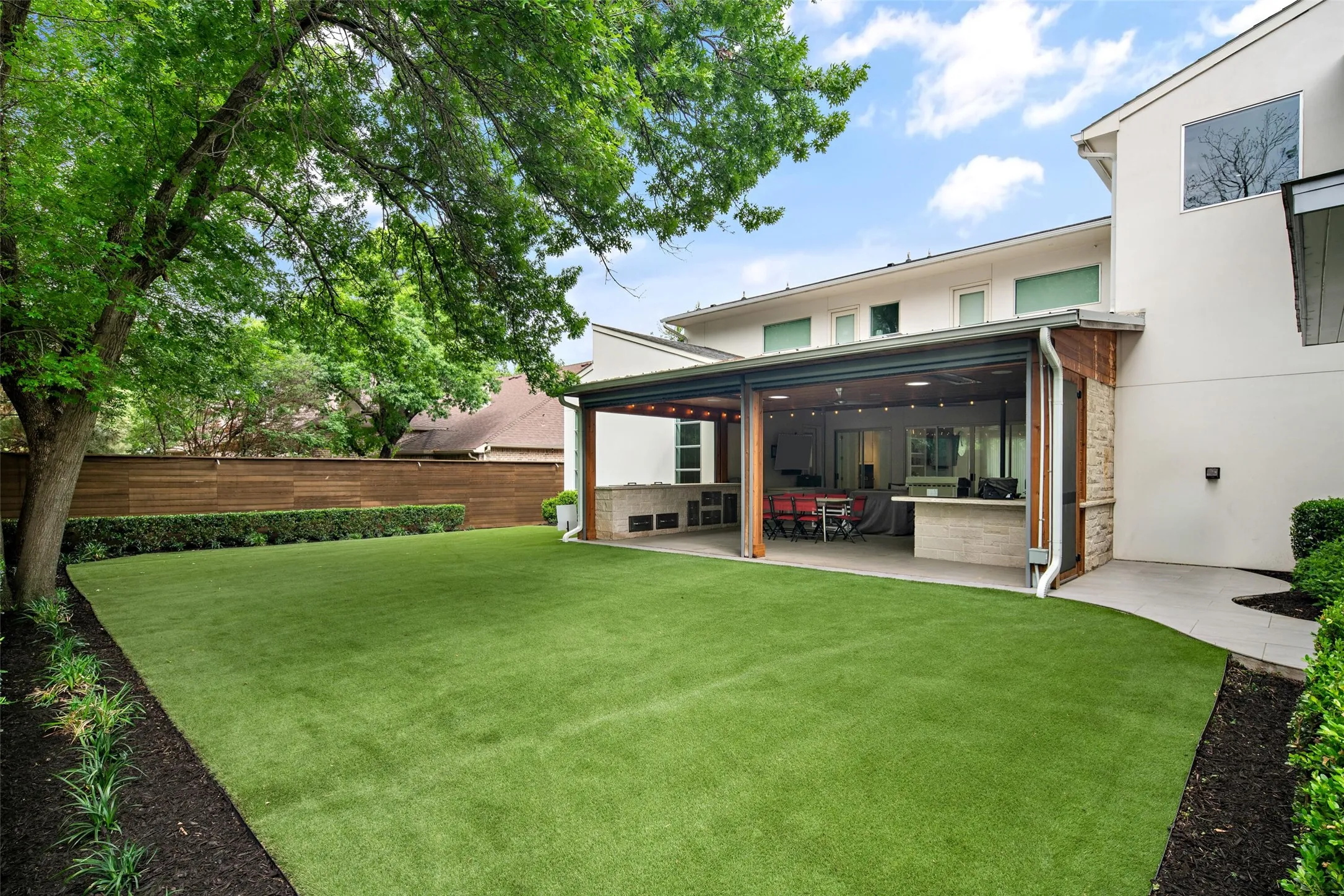 Single Family Residence For Sale in Dallas County , 5624 Williamstown Road, Dallas, Texas 75230, 5 Bedroom, 7 Bathroom, 3 Garage spaces, 6,496 Sqft, built in 2015, Preowned, mls#21235586, Real Estate Agent in Dallas, Homes For Sale in Dallas county, Homes For Sale in Dallas, Realtor in Dallas Texas, Real Estate Brokerage Independent Realty Texas, Luminita Cordes Realtor
