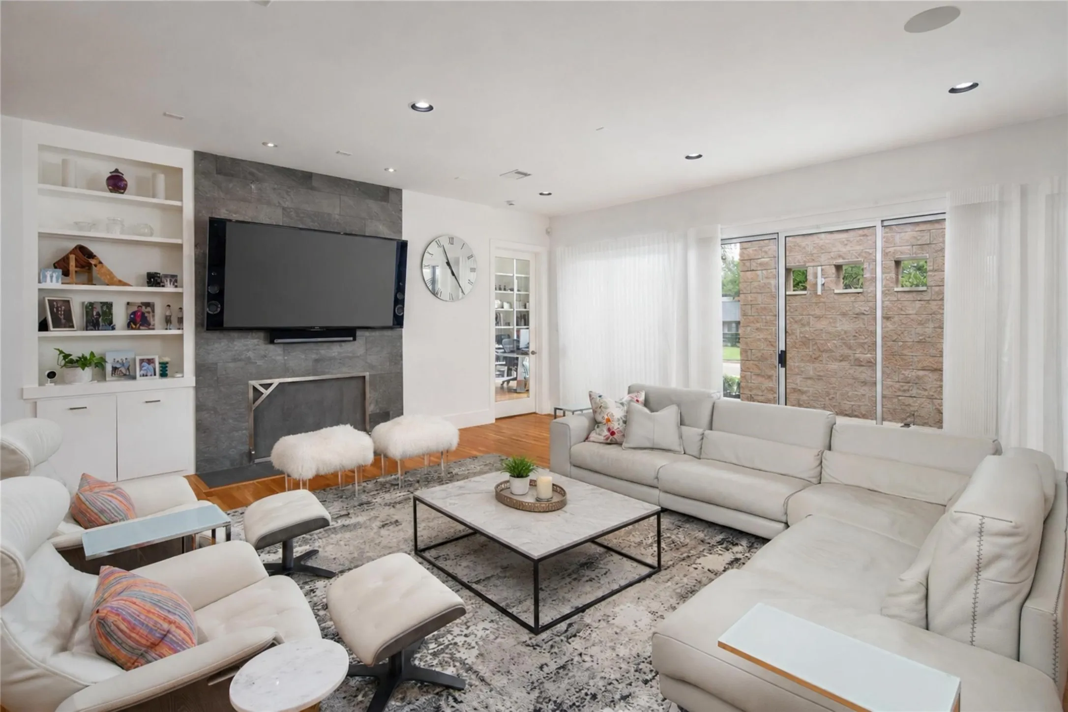 Single Family Residence For Sale in Dallas County , 5624 Williamstown Road, Dallas, Texas 75230, 5 Bedroom, 7 Bathroom, 3 Garage spaces, 6,496 Sqft, built in 2015, Preowned, mls#21235586, Real Estate Agent in Dallas, Homes For Sale in Dallas county, Homes For Sale in Dallas, Realtor in Dallas Texas, Real Estate Brokerage Independent Realty Texas, Luminita Cordes Realtor