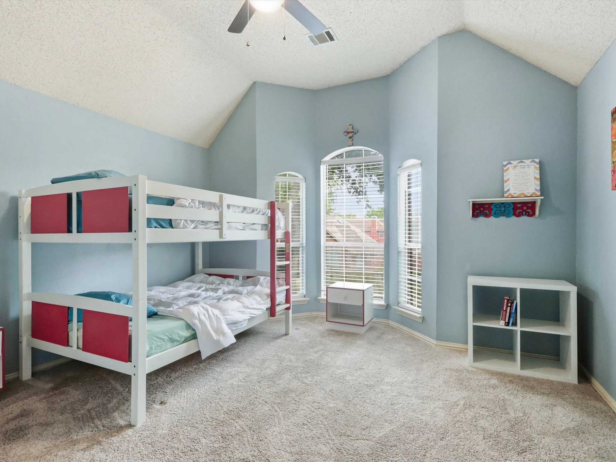 Single Family Residence For Sale in Dallas County , 851 Chalfont Place, Coppell, Texas 75019, 4 Bedroom, 3 Bathroom, 2 Garage spaces, 2,882 Sqft, built in 1990, mls#21232985, Real Estate Agent in Coppell, Homes For Sale in Dallas county, Homes For Sale in Coppell, Realtor in Coppell Texas, Real Estate Brokerage Independent Realty Texas, Luminita Cordes Realtor