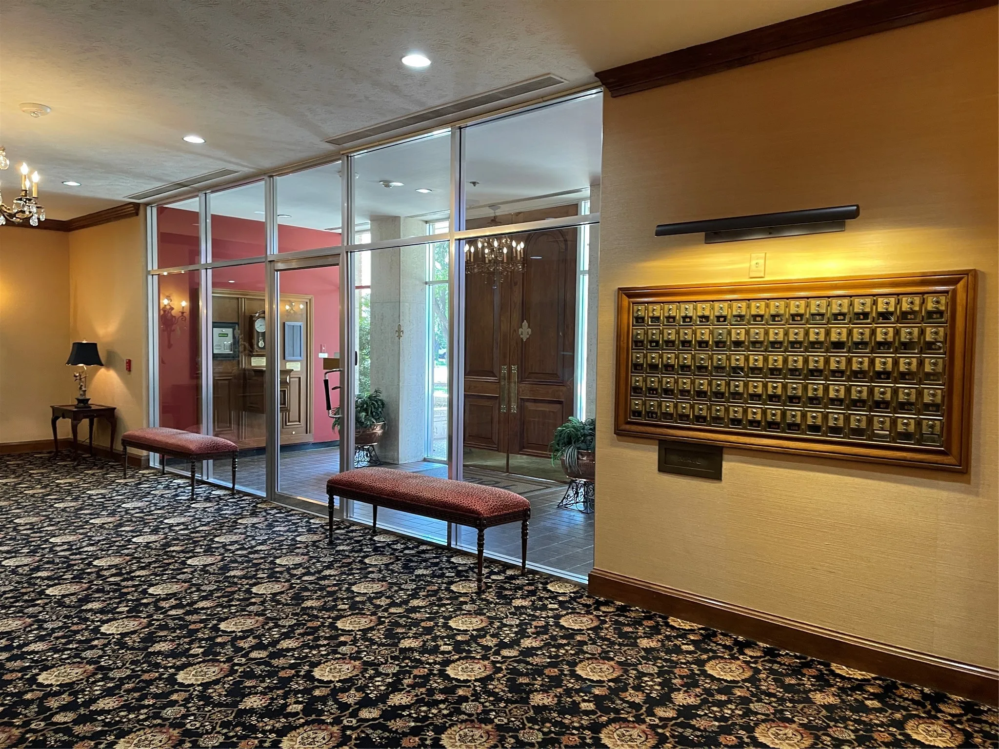 Condominium For Sale in Mc Lennan County , 4924 Cobbs Drive 8C, Waco, Texas 76710, 2 Bedroom, 2 Bathroom, Garage spaces, 1,538 Sqft, built in 1966, Preowned, mls#21230911, Real Estate Agent in Waco, Homes For Sale in Mc Lennan county, Homes For Sale in Waco, Realtor in Waco Texas, Real Estate Brokerage Independent Realty Texas, Luminita Cordes Realtor