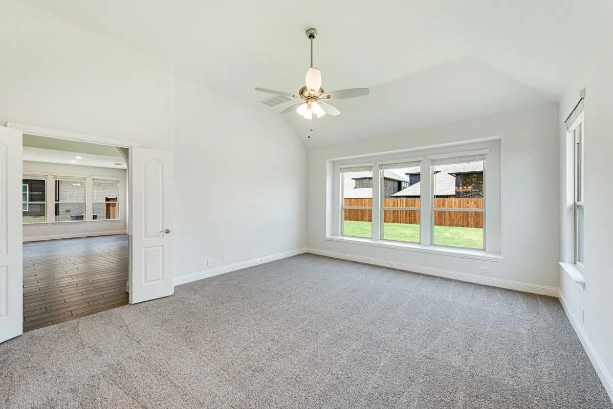 Single Family Residence For Sale in Kaufman County , 2133 Devonblue Drive, Forney, Texas 75126, 4 Bedroom, 3 Bathroom, 2 Garage spaces, 3,430 Sqft, built in 2022, Preowned, Price $425,000, mls#21234477, Real Estate Agent in Forney, Homes For Sale in Kaufman county, Homes For Sale in Forney, Realtor in Forney Texas, Real Estate Brokerage Independent Realty Texas, Luminita Cordes Realtor