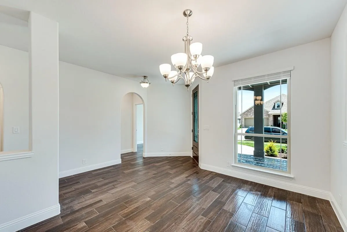 Single Family Residence For Sale in Kaufman County , 2133 Devonblue Drive, Forney, Texas 75126, 4 Bedroom, 3 Bathroom, 2 Garage spaces, 3,430 Sqft, built in 2022, Preowned, Price $425,000, mls#21234477, Real Estate Agent in Forney, Homes For Sale in Kaufman county, Homes For Sale in Forney, Realtor in Forney Texas, Real Estate Brokerage Independent Realty Texas, Luminita Cordes Realtor