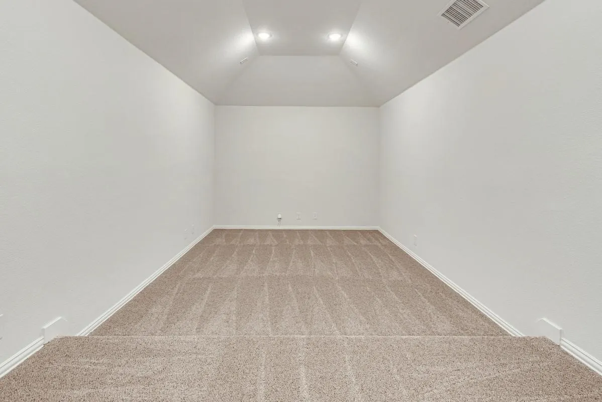 Single Family Residence For Sale in Kaufman County , 2133 Devonblue Drive, Forney, Texas 75126, 4 Bedroom, 3 Bathroom, 2 Garage spaces, 3,430 Sqft, built in 2022, Preowned, Price $425,000, mls#21234477, Real Estate Agent in Forney, Homes For Sale in Kaufman county, Homes For Sale in Forney, Realtor in Forney Texas, Real Estate Brokerage Independent Realty Texas, Luminita Cordes Realtor