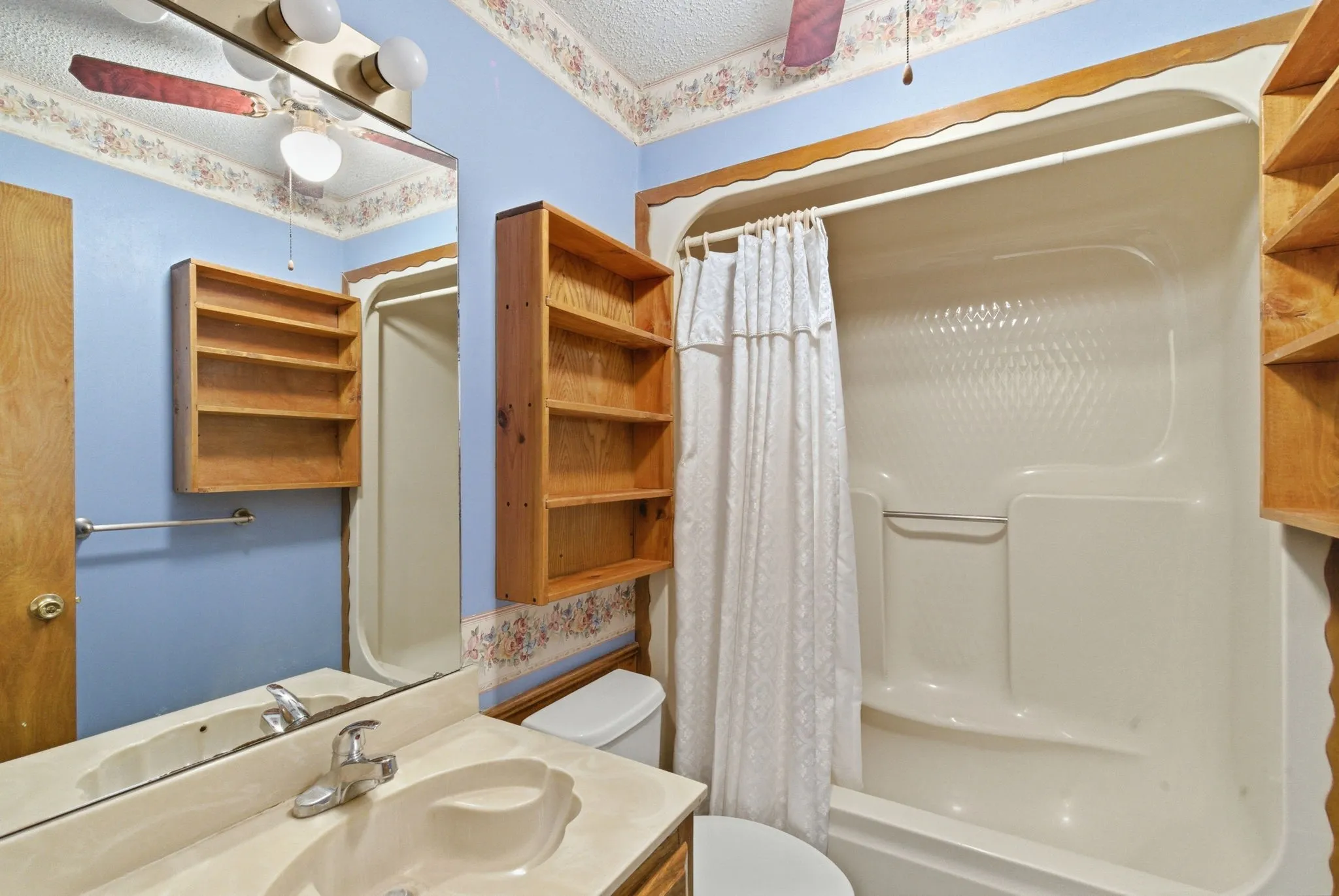 Single Family Residence For Sale in Stephens County , 2304 Sha Lane, Breckenridge, Texas 76424, 3 Bedroom, 2 Bathroom, Garage spaces, 2,108 Sqft, built in 1986, Price $225,000, mls#21234113, Real Estate Agent in Breckenridge, Homes For Sale in Stephens county, Homes For Sale in Breckenridge, Realtor in Breckenridge Texas, Real Estate Brokerage Independent Realty Texas, Luminita Cordes Realtor