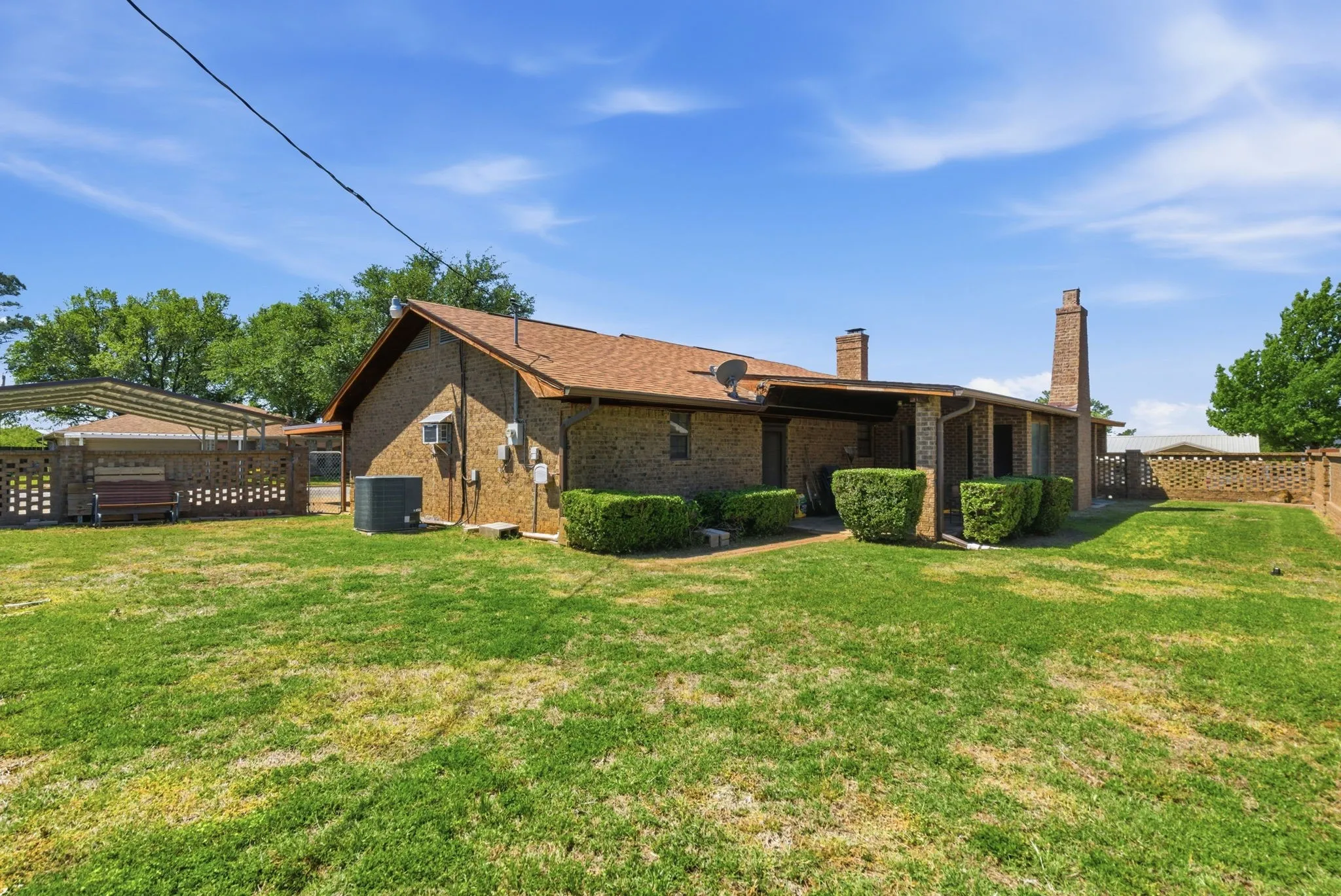 Single Family Residence For Sale in Stephens County , 2304 Sha Lane, Breckenridge, Texas 76424, 3 Bedroom, 2 Bathroom, Garage spaces, 2,108 Sqft, built in 1986, Price $225,000, mls#21234113, Real Estate Agent in Breckenridge, Homes For Sale in Stephens county, Homes For Sale in Breckenridge, Realtor in Breckenridge Texas, Real Estate Brokerage Independent Realty Texas, Luminita Cordes Realtor