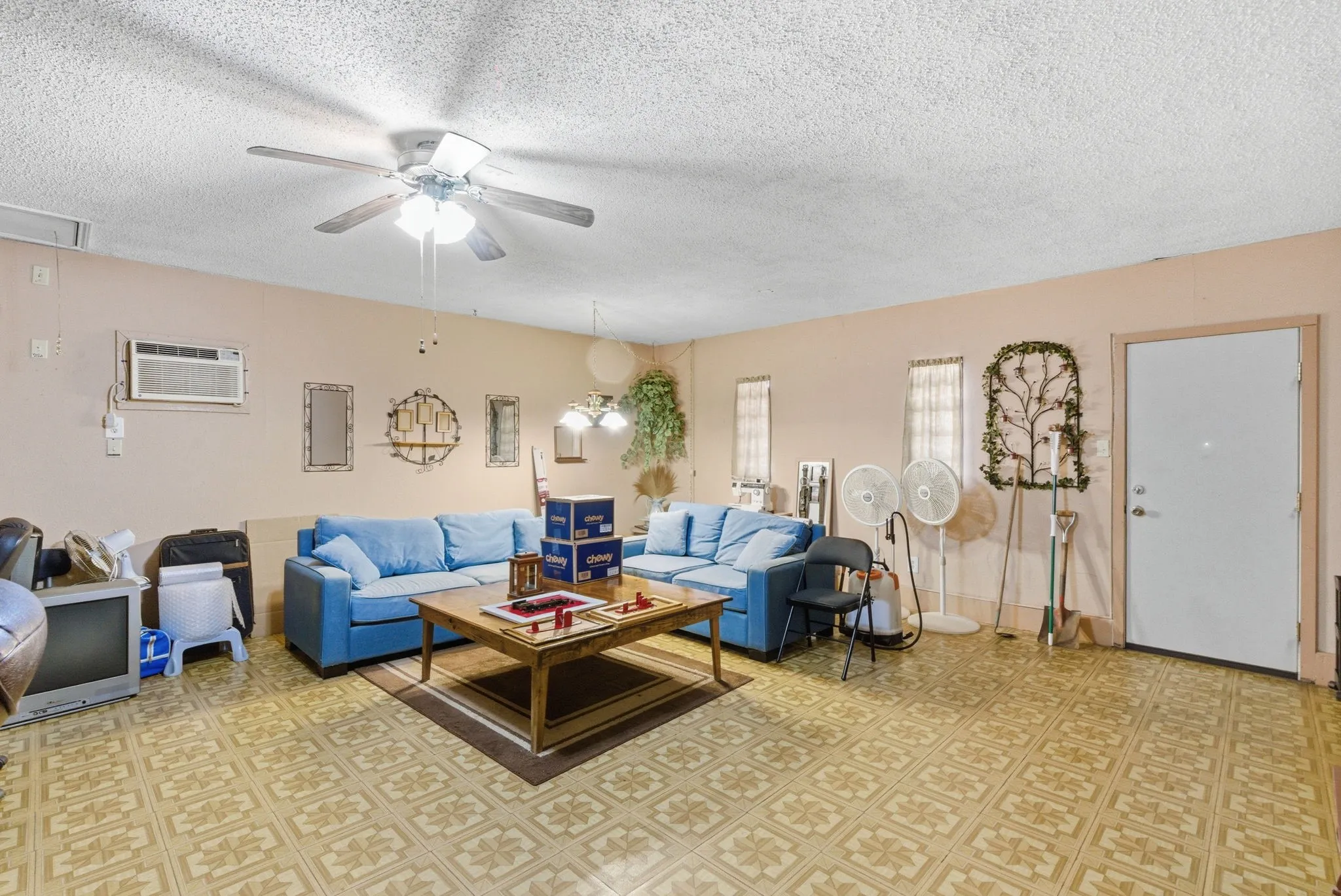 Single Family Residence For Sale in Stephens County , 2304 Sha Lane, Breckenridge, Texas 76424, 3 Bedroom, 2 Bathroom, Garage spaces, 2,108 Sqft, built in 1986, Price $225,000, mls#21234113, Real Estate Agent in Breckenridge, Homes For Sale in Stephens county, Homes For Sale in Breckenridge, Realtor in Breckenridge Texas, Real Estate Brokerage Independent Realty Texas, Luminita Cordes Realtor