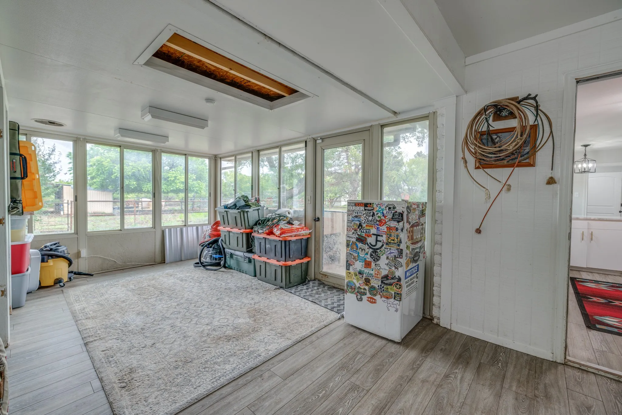Single Family Residence For Sale in Taylor County , 636 Clark Road, Abilene, Texas 79602, 3 Bedroom, 2 Bathroom, 2 Garage spaces, 2,604 Sqft, built in 1977, Preowned, mls#21235643, Real Estate Agent in Abilene, Homes For Sale in Taylor county, Homes For Sale in Abilene, Realtor in Abilene Texas, Real Estate Brokerage Independent Realty Texas, Luminita Cordes Realtor