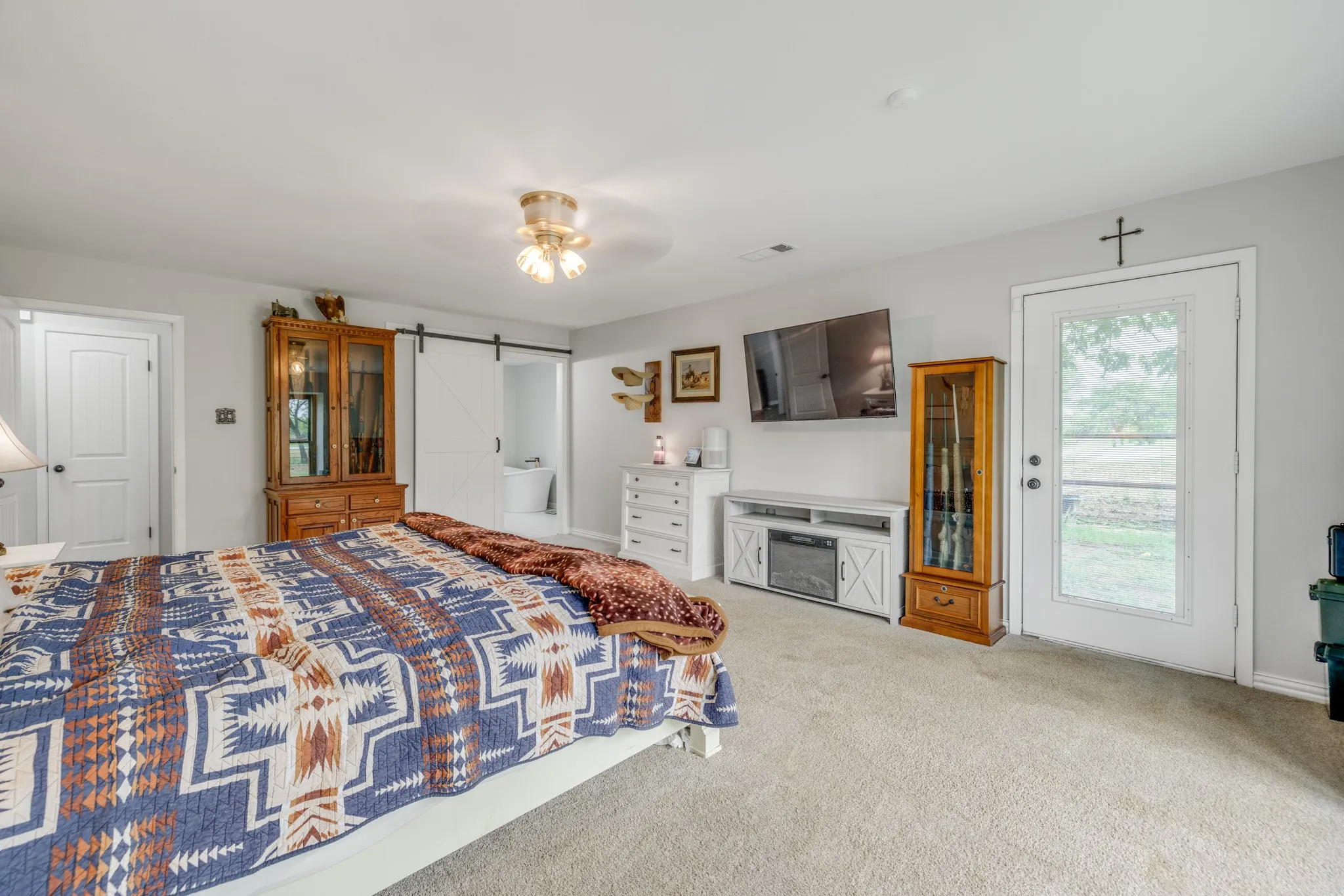 Single Family Residence For Sale in Taylor County , 636 Clark Road, Abilene, Texas 79602, 3 Bedroom, 2 Bathroom, 2 Garage spaces, 2,604 Sqft, built in 1977, Preowned, mls#21235643, Real Estate Agent in Abilene, Homes For Sale in Taylor county, Homes For Sale in Abilene, Realtor in Abilene Texas, Real Estate Brokerage Independent Realty Texas, Luminita Cordes Realtor