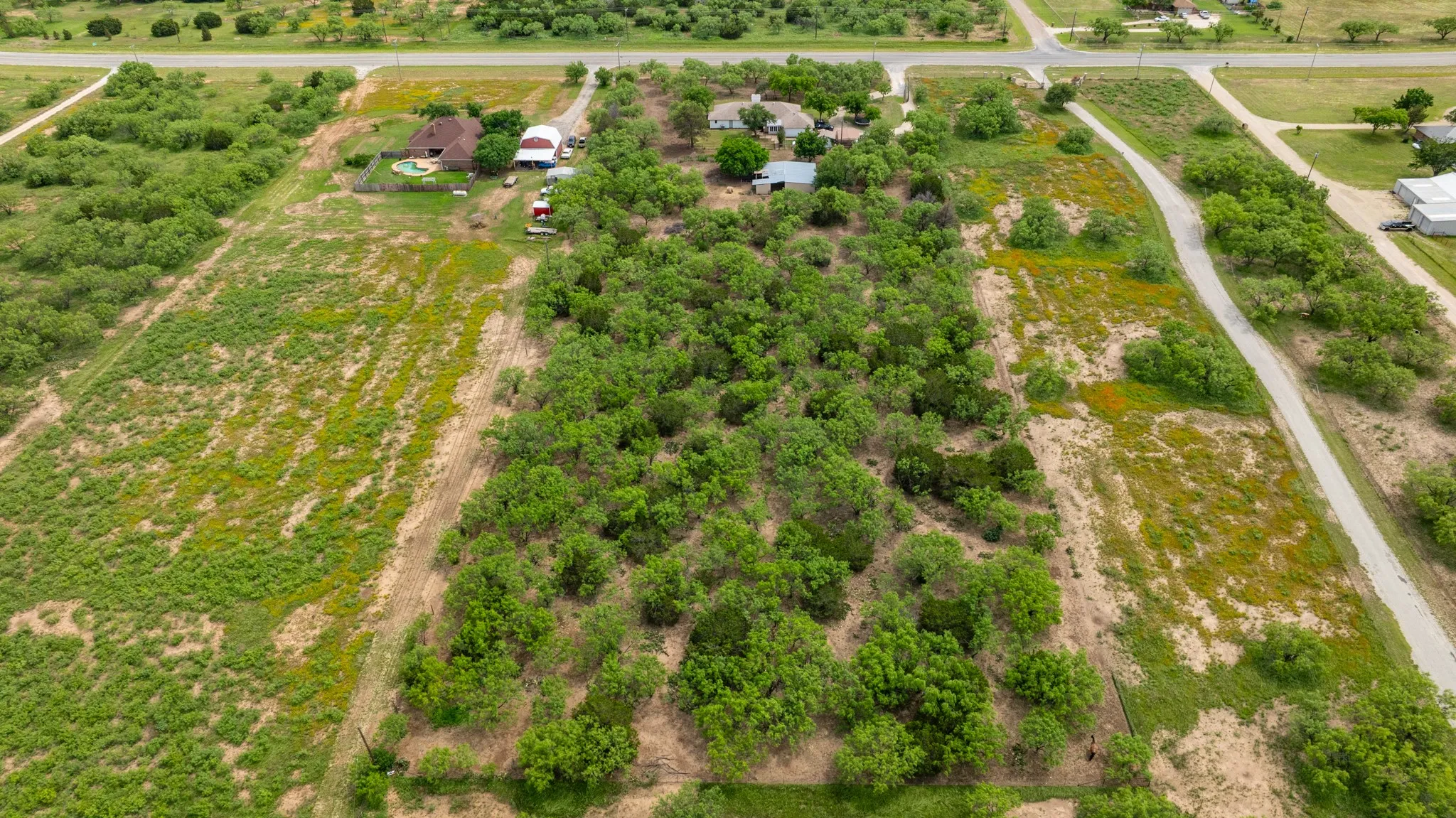 Single Family Residence For Sale in Taylor County , 636 Clark Road, Abilene, Texas 79602, 3 Bedroom, 2 Bathroom, 2 Garage spaces, 2,604 Sqft, built in 1977, Preowned, mls#21235643, Real Estate Agent in Abilene, Homes For Sale in Taylor county, Homes For Sale in Abilene, Realtor in Abilene Texas, Real Estate Brokerage Independent Realty Texas, Luminita Cordes Realtor