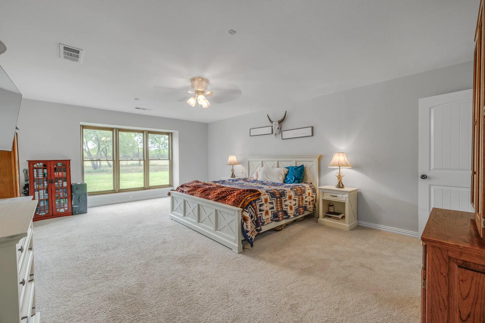 Single Family Residence For Sale in Taylor County , 636 Clark Road, Abilene, Texas 79602, 3 Bedroom, 2 Bathroom, 2 Garage spaces, 2,604 Sqft, built in 1977, Preowned, mls#21235643, Real Estate Agent in Abilene, Homes For Sale in Taylor county, Homes For Sale in Abilene, Realtor in Abilene Texas, Real Estate Brokerage Independent Realty Texas, Luminita Cordes Realtor