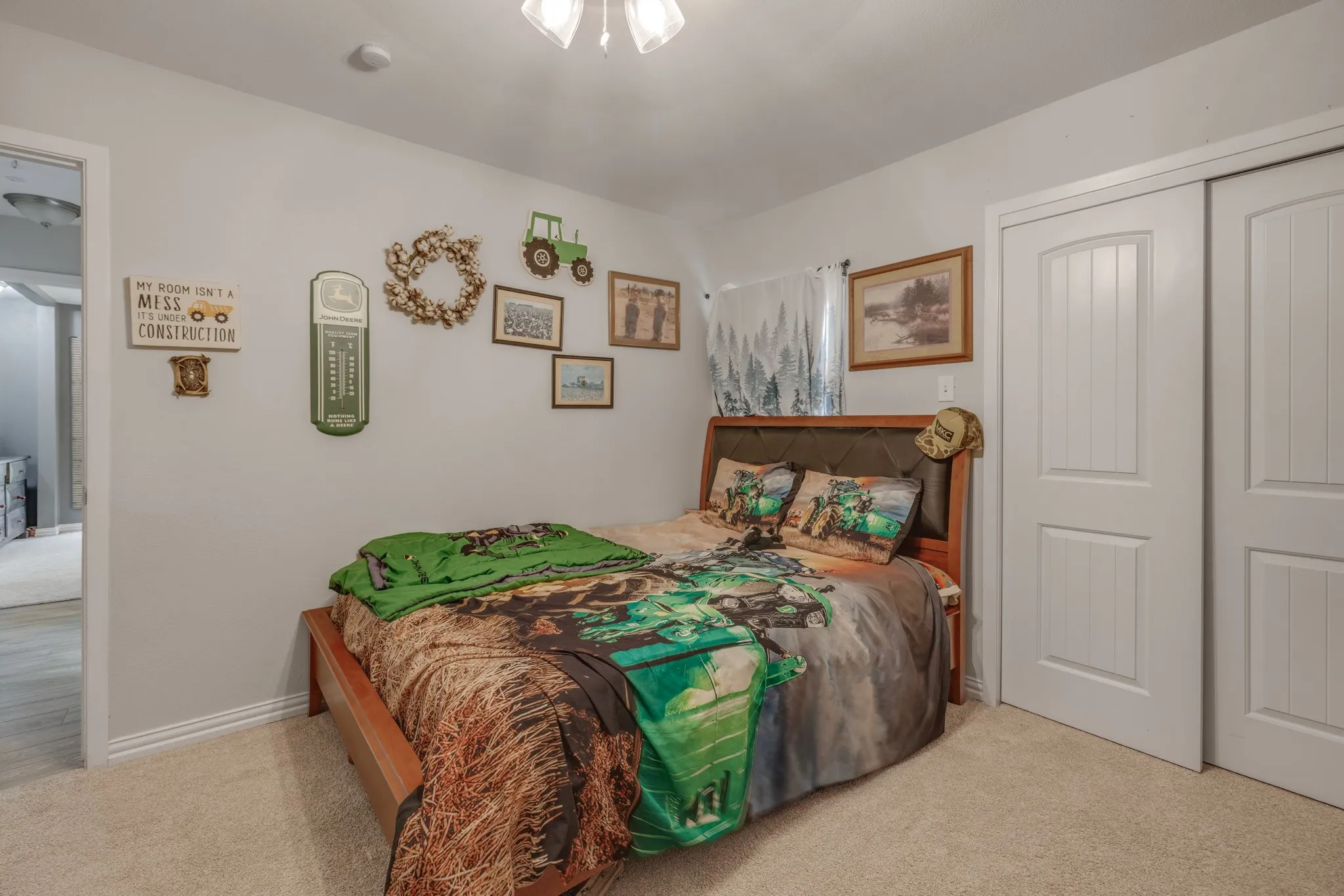 Single Family Residence For Sale in Taylor County , 636 Clark Road, Abilene, Texas 79602, 3 Bedroom, 2 Bathroom, 2 Garage spaces, 2,604 Sqft, built in 1977, Preowned, mls#21235643, Real Estate Agent in Abilene, Homes For Sale in Taylor county, Homes For Sale in Abilene, Realtor in Abilene Texas, Real Estate Brokerage Independent Realty Texas, Luminita Cordes Realtor