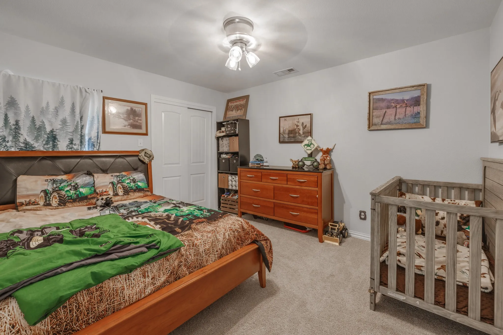Single Family Residence For Sale in Taylor County , 636 Clark Road, Abilene, Texas 79602, 3 Bedroom, 2 Bathroom, 2 Garage spaces, 2,604 Sqft, built in 1977, Preowned, mls#21235643, Real Estate Agent in Abilene, Homes For Sale in Taylor county, Homes For Sale in Abilene, Realtor in Abilene Texas, Real Estate Brokerage Independent Realty Texas, Luminita Cordes Realtor