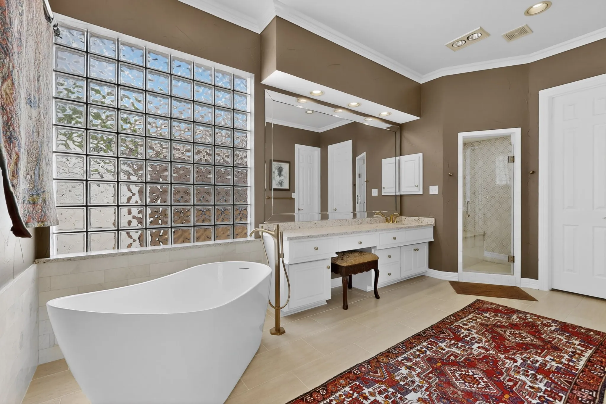 Single Family Residence For Sale in Collin County , 5709 Danmire Court, Plano, Texas 75093, 4 Bedroom, 5 Bathroom, 3 Garage spaces, 4,577 Sqft, built in 1996, Preowned, mls#21234589, Real Estate Agent in Plano, Homes For Sale in Collin county, Homes For Sale in Plano, Realtor in Plano Texas, Real Estate Brokerage Independent Realty Texas, Luminita Cordes Realtor