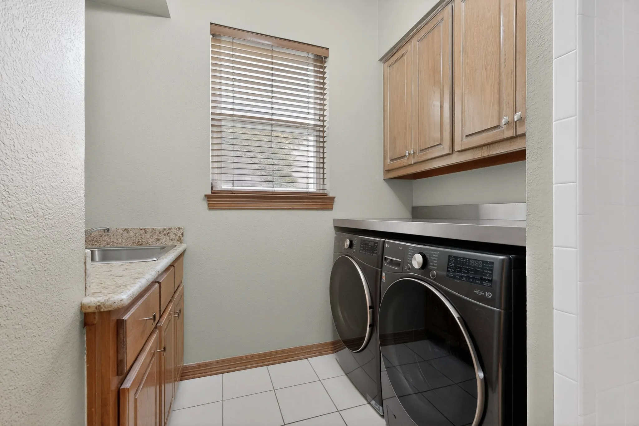 Single Family Residence For Sale in Collin County , 5709 Danmire Court, Plano, Texas 75093, 4 Bedroom, 5 Bathroom, 3 Garage spaces, 4,577 Sqft, built in 1996, Preowned, mls#21234589, Real Estate Agent in Plano, Homes For Sale in Collin county, Homes For Sale in Plano, Realtor in Plano Texas, Real Estate Brokerage Independent Realty Texas, Luminita Cordes Realtor
