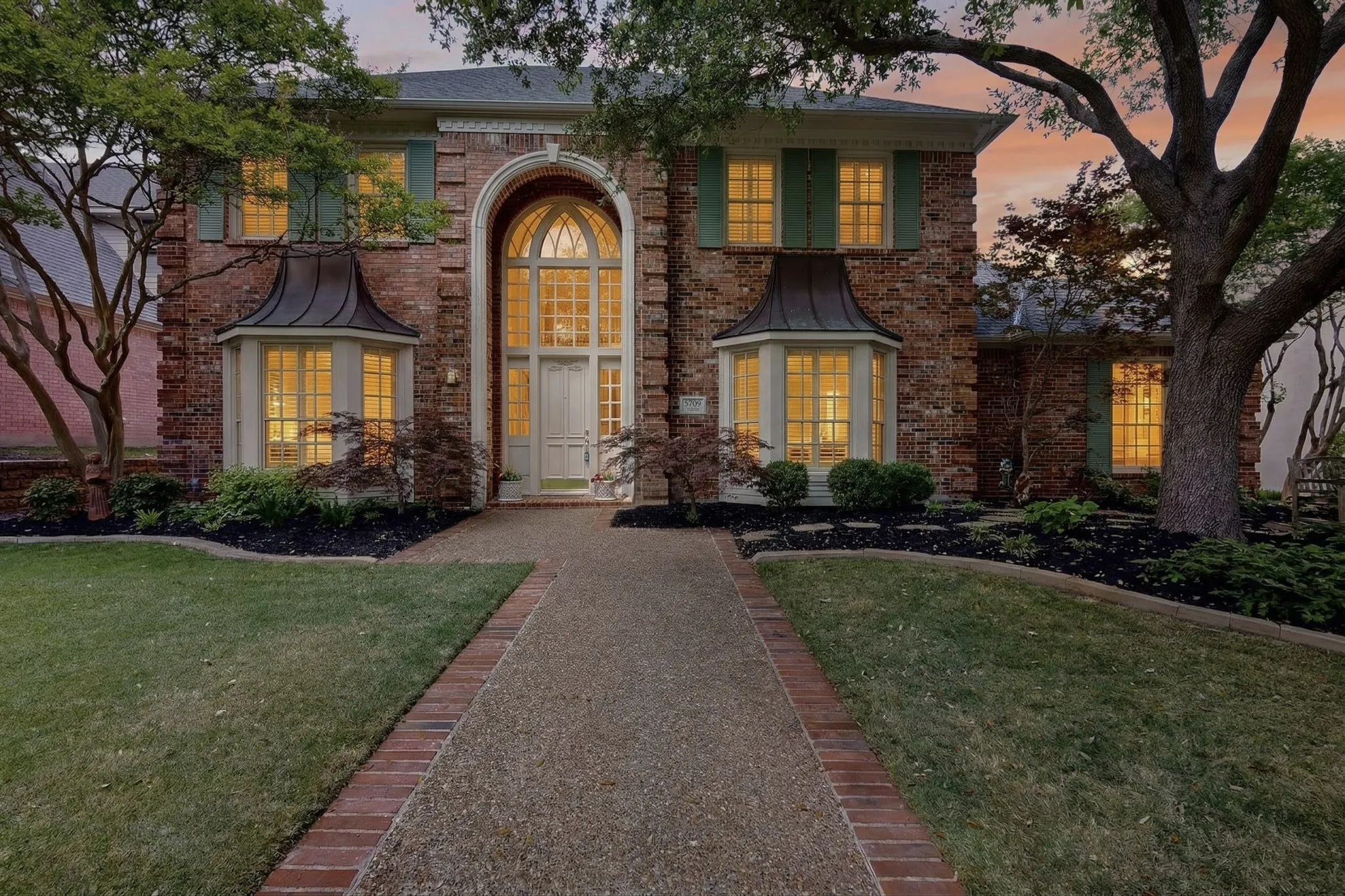 Single Family Residence For Sale in Collin County , 5709 Danmire Court, Plano, Texas 75093, 4 Bedroom, 5 Bathroom, 3 Garage spaces, 4,577 Sqft, built in 1996, Preowned, mls#21234589, Real Estate Agent in Plano, Homes For Sale in Collin county, Homes For Sale in Plano, Realtor in Plano Texas, Real Estate Brokerage Independent Realty Texas, Luminita Cordes Realtor