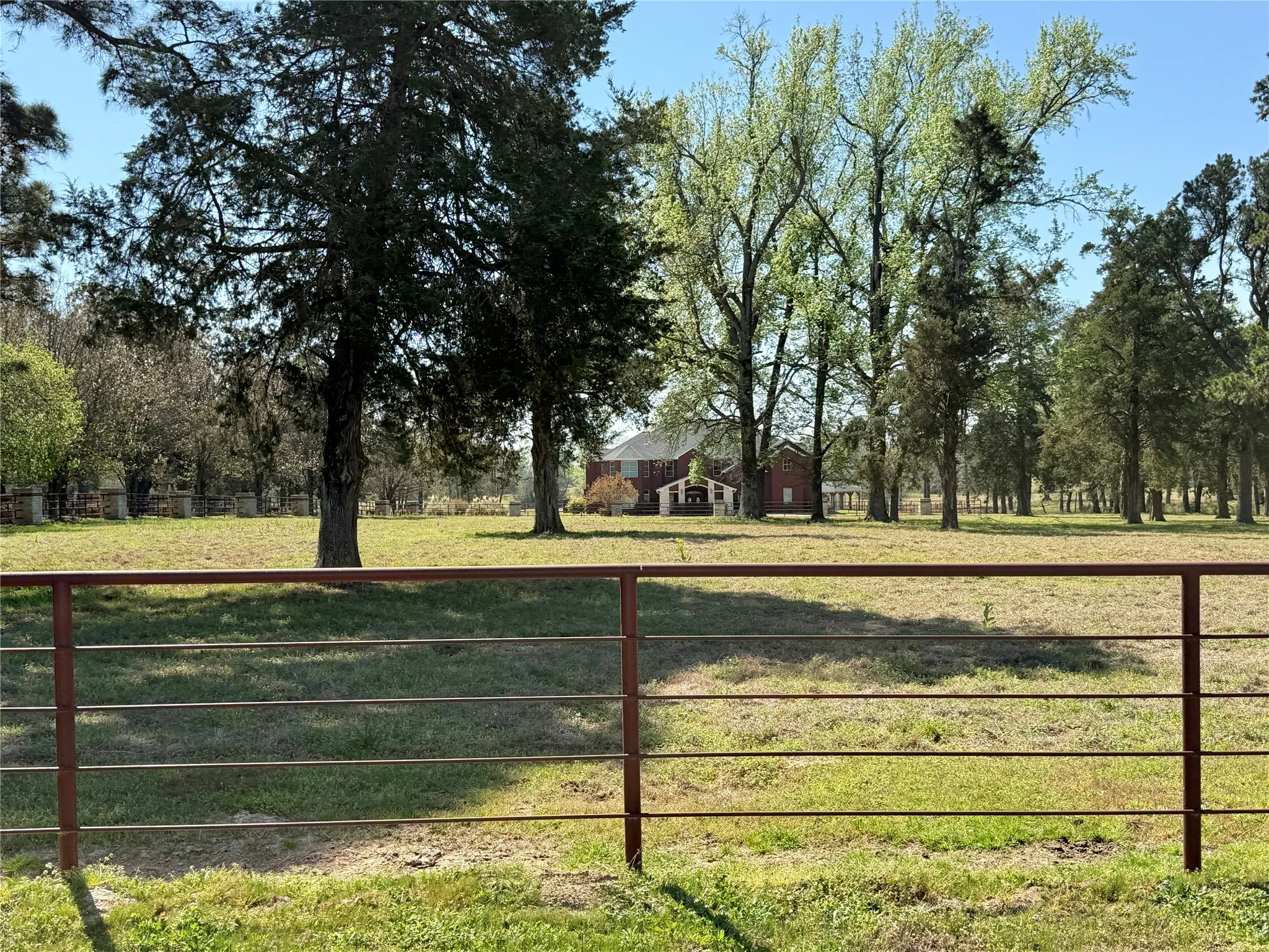 Single Family Residence For Sale in Titus County , 890 County Road 3240, Mt Pleasant, Texas 75455, 4 Bedroom, 5 Bathroom, 3 Garage spaces, 7,692 Sqft, built in 2002, Price $1,895,000, mls#21232776, Real Estate Agent in Mt Pleasant, Homes For Sale in Titus county, Homes For Sale in Mt Pleasant, Realtor in Mt Pleasant Texas, Real Estate Brokerage Independent Realty Texas, Luminita Cordes Realtor