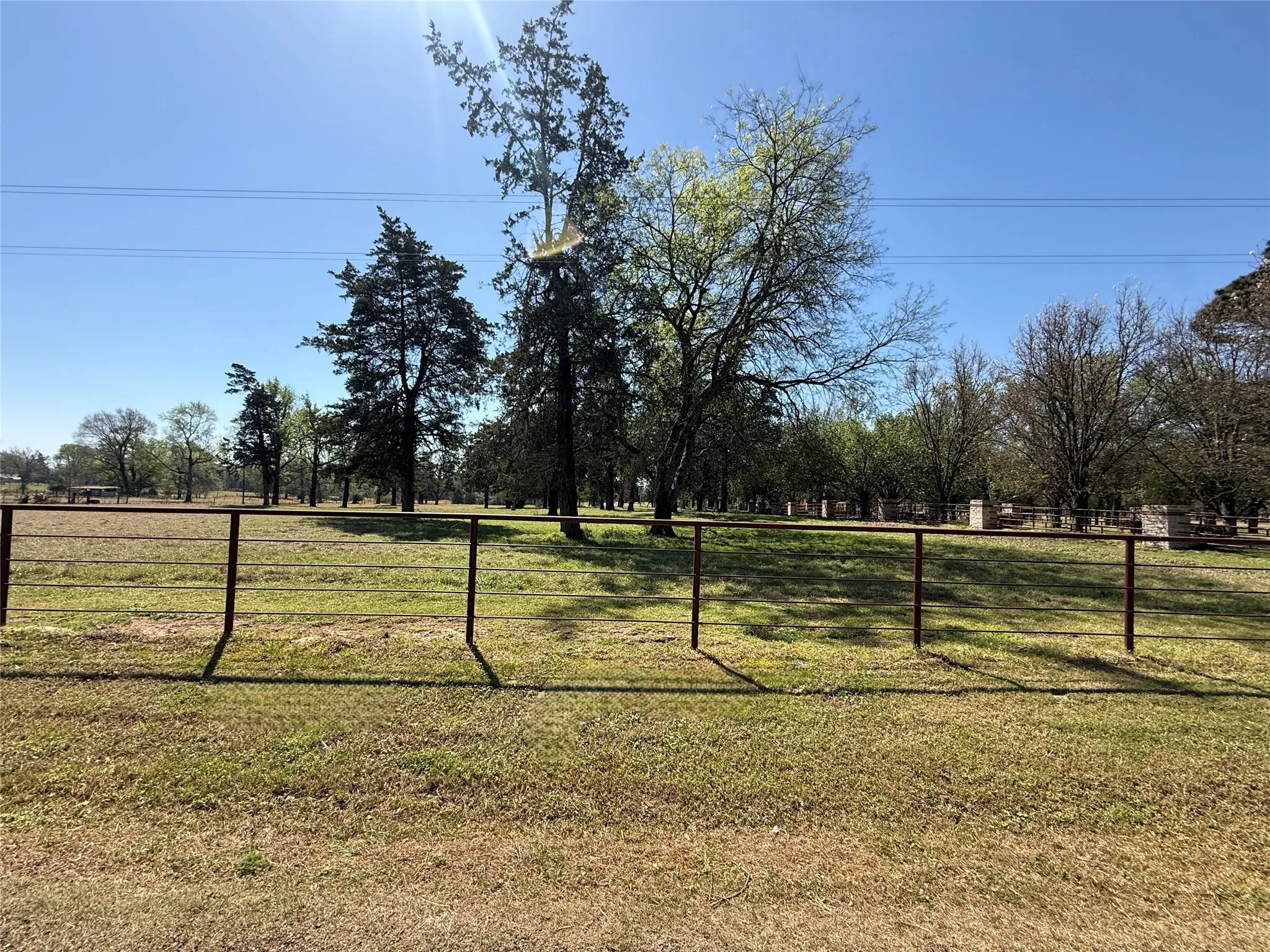 Single Family Residence For Sale in Titus County , 890 County Road 3240, Mt Pleasant, Texas 75455, 4 Bedroom, 5 Bathroom, 3 Garage spaces, 7,692 Sqft, built in 2002, Price $1,895,000, mls#21232776, Real Estate Agent in Mt Pleasant, Homes For Sale in Titus county, Homes For Sale in Mt Pleasant, Realtor in Mt Pleasant Texas, Real Estate Brokerage Independent Realty Texas, Luminita Cordes Realtor